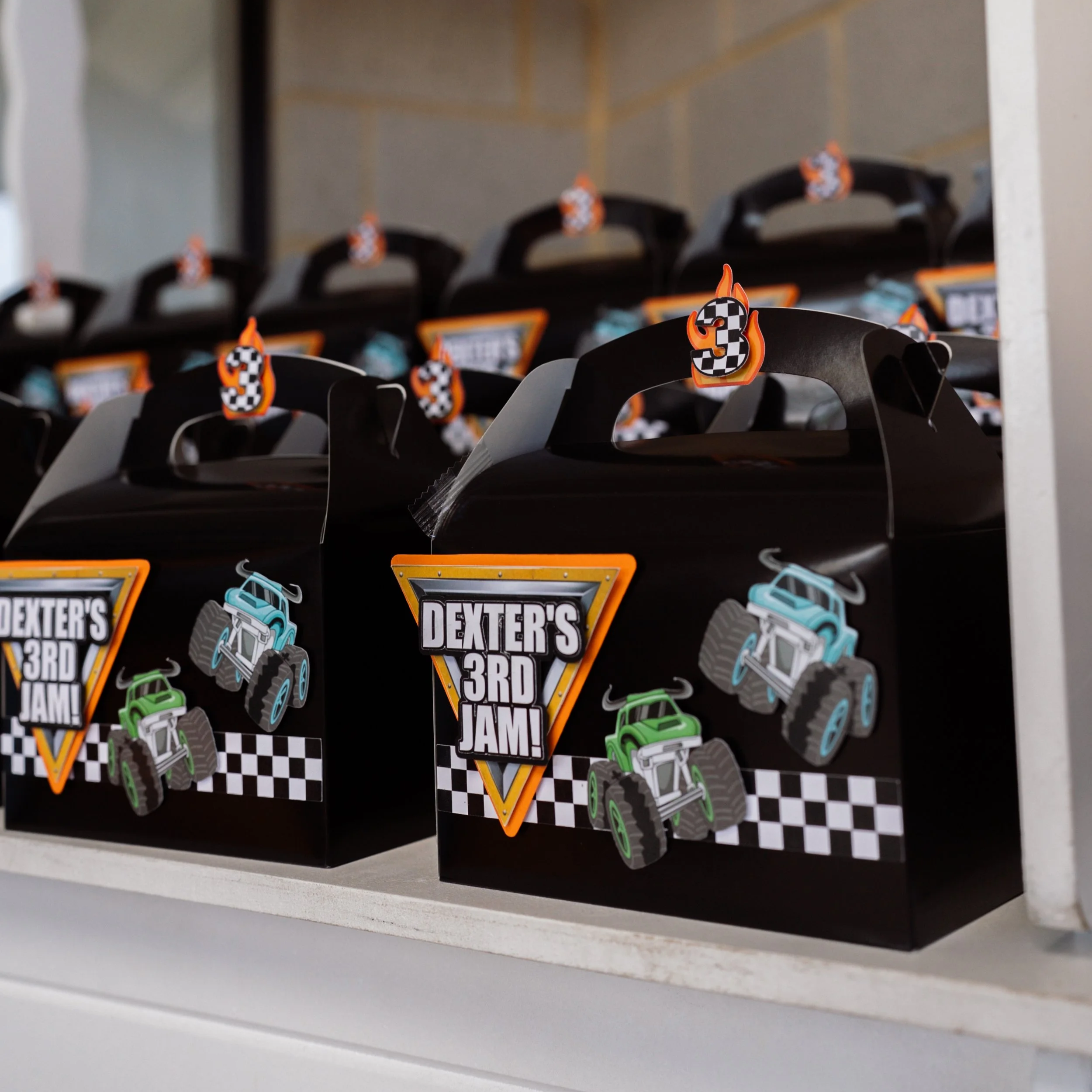 Custom Party Favour / Treat Boxes