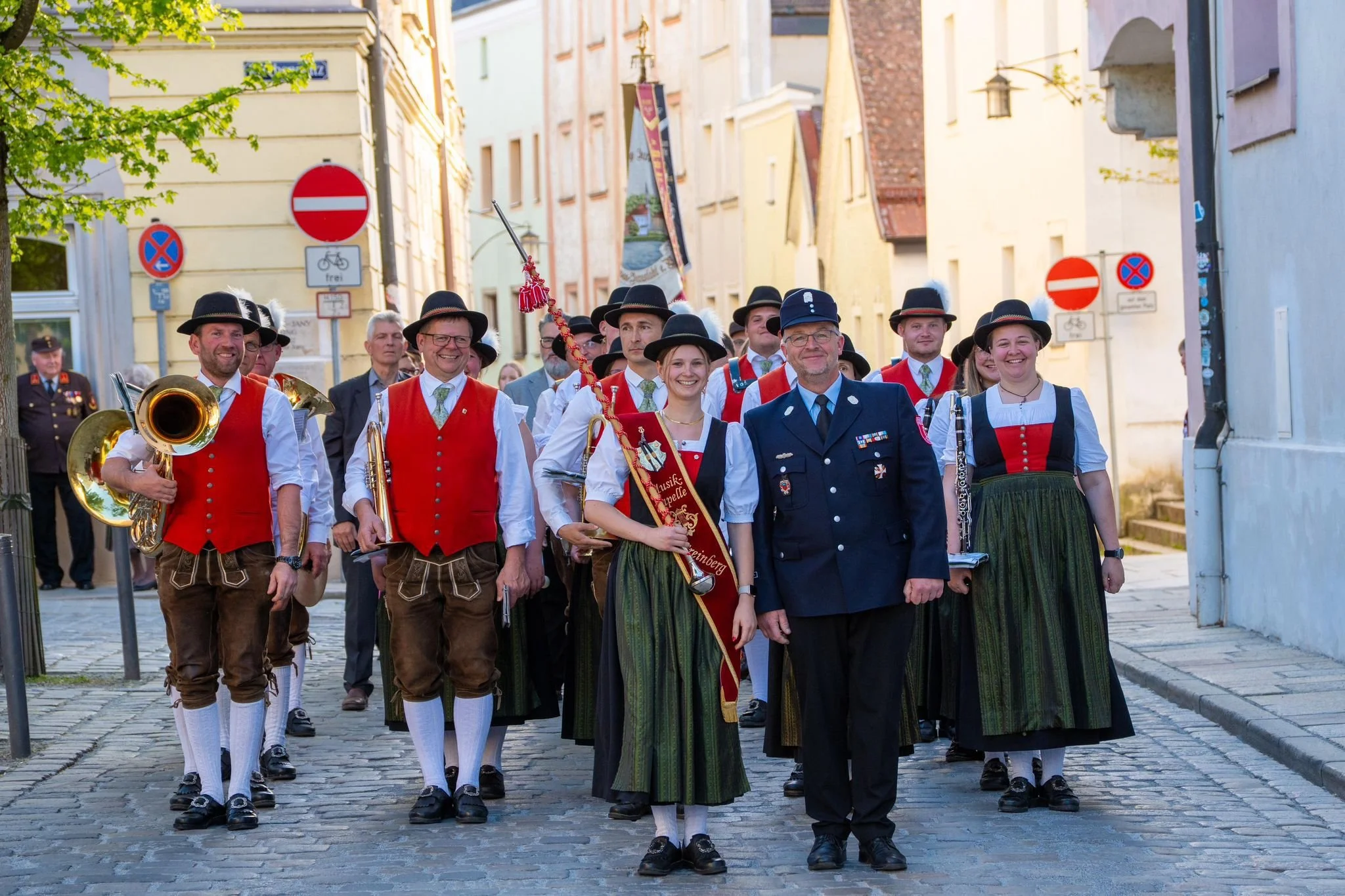 Maidultumzug Passau und Florianimesse 