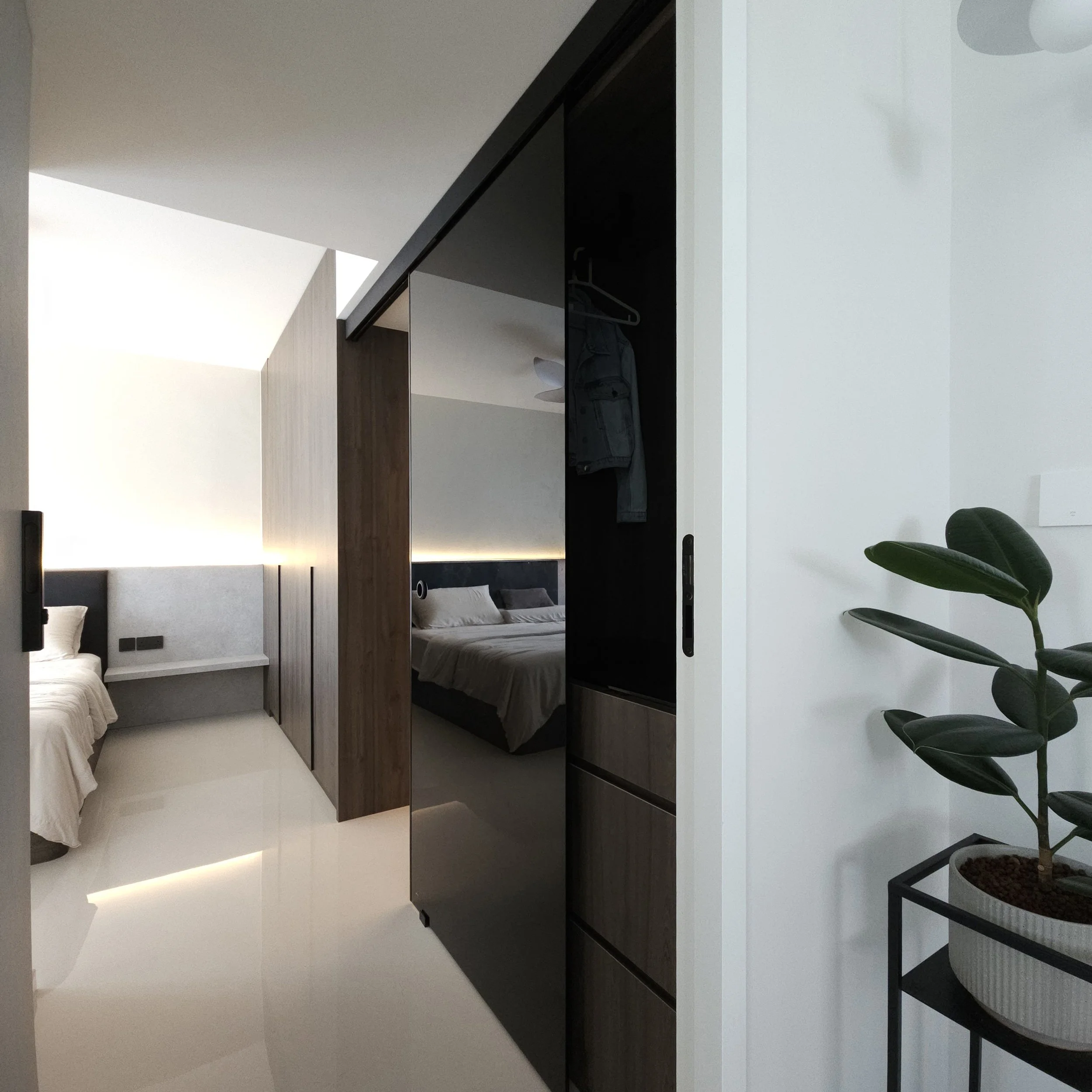 W1 master bedroom.jpg