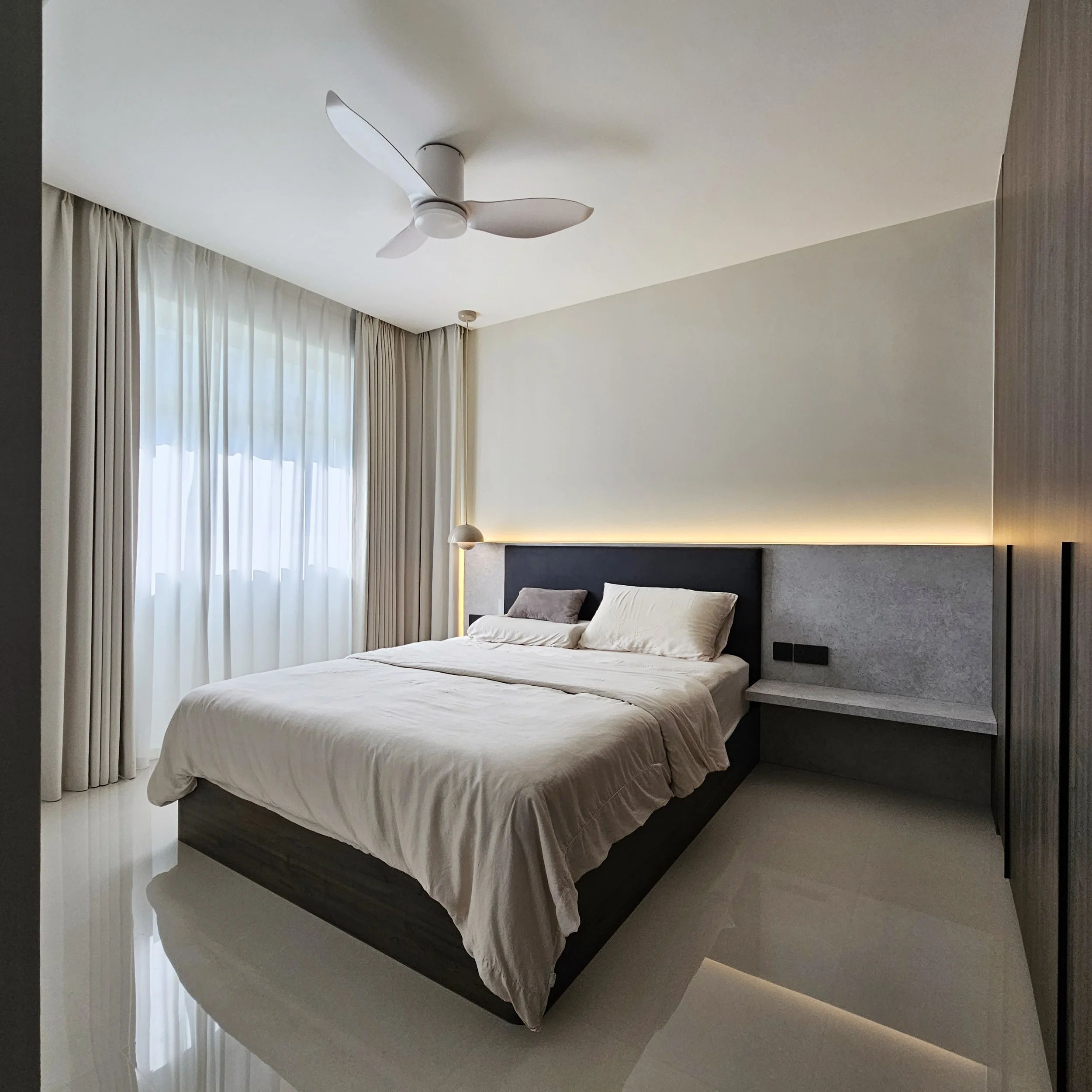 V2 master bedroom.jpg