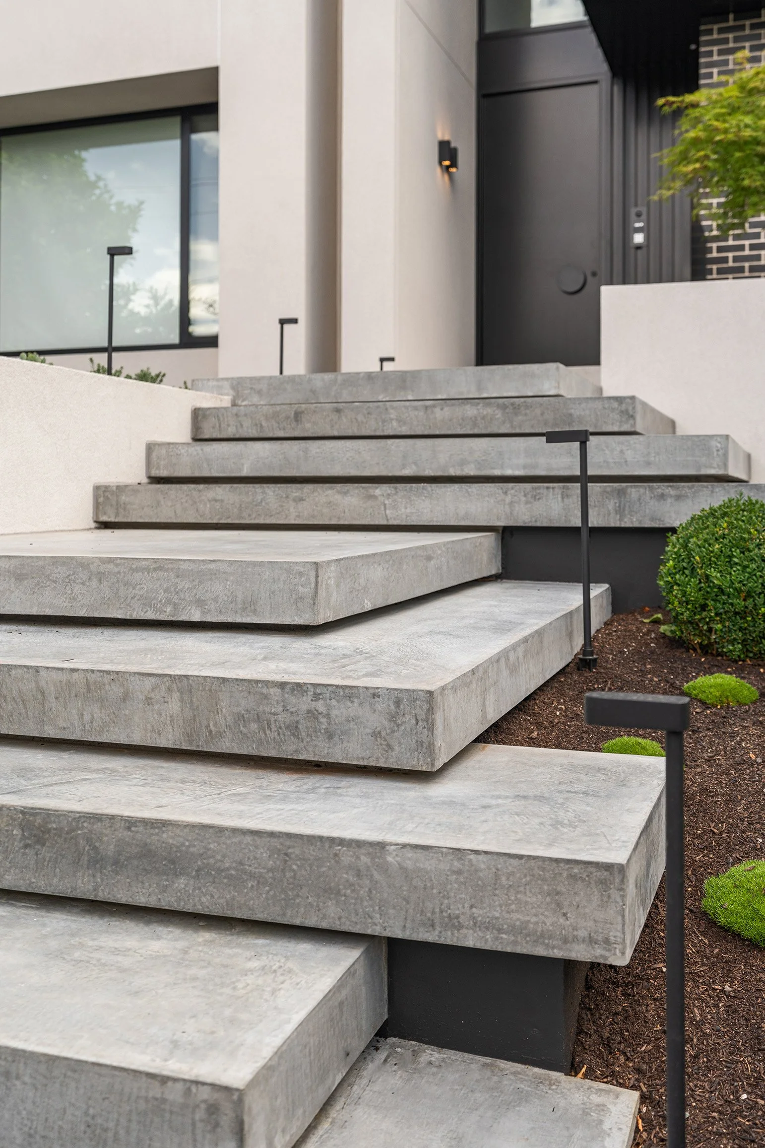 Glen Iris - Burnished Grey