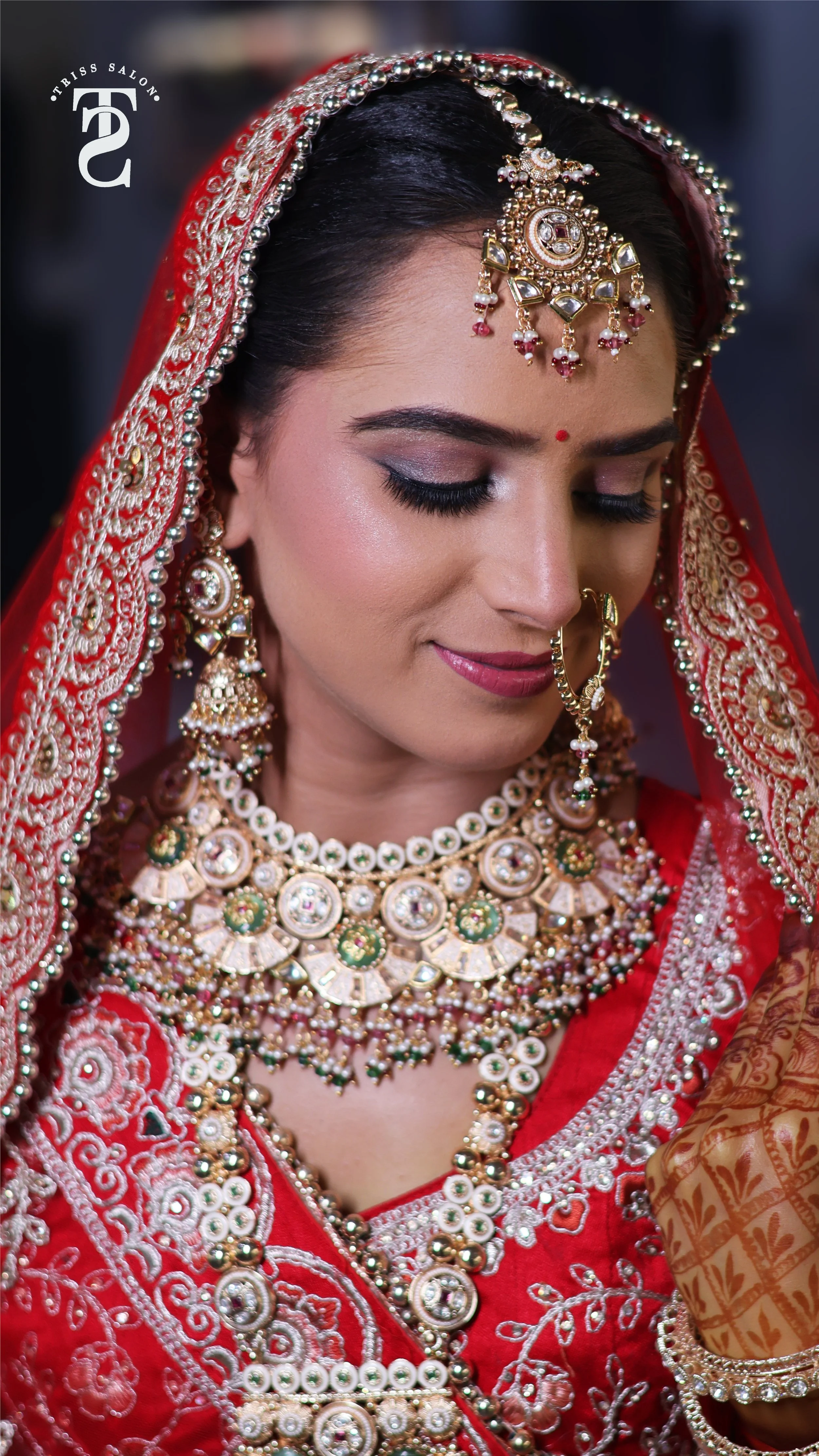 Copy of Makeup Whatsapp Posts-06.jpg
