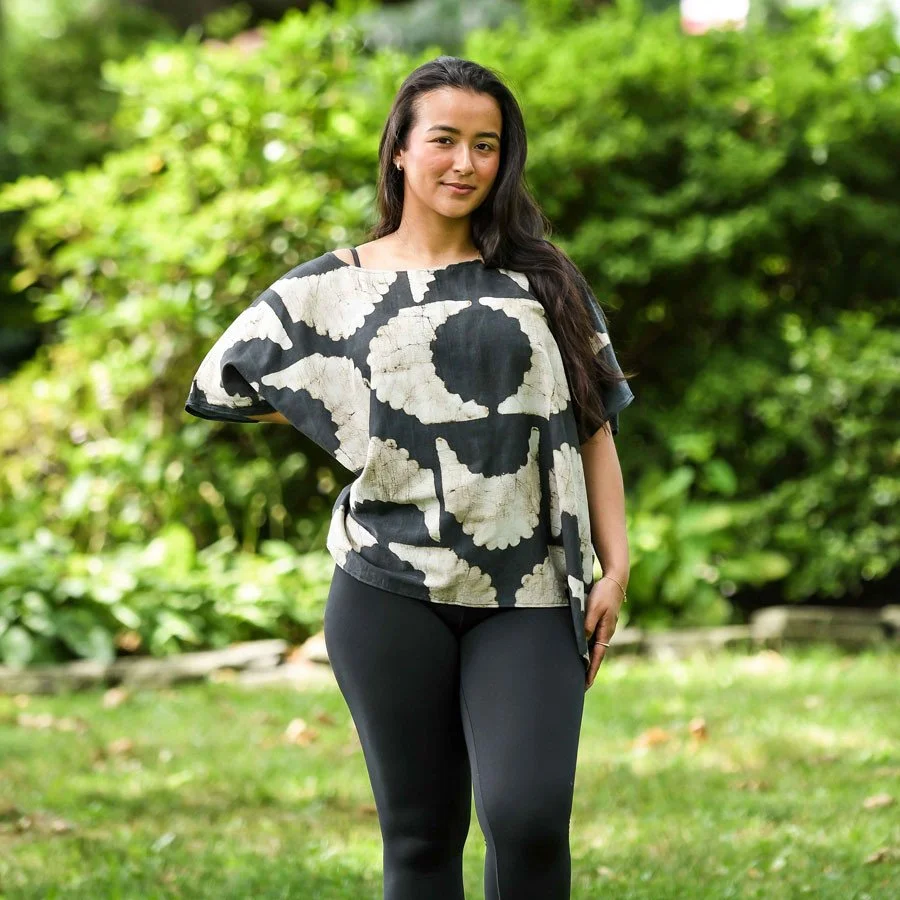 black_and_white_blouse_ichcha__47199.jpg
