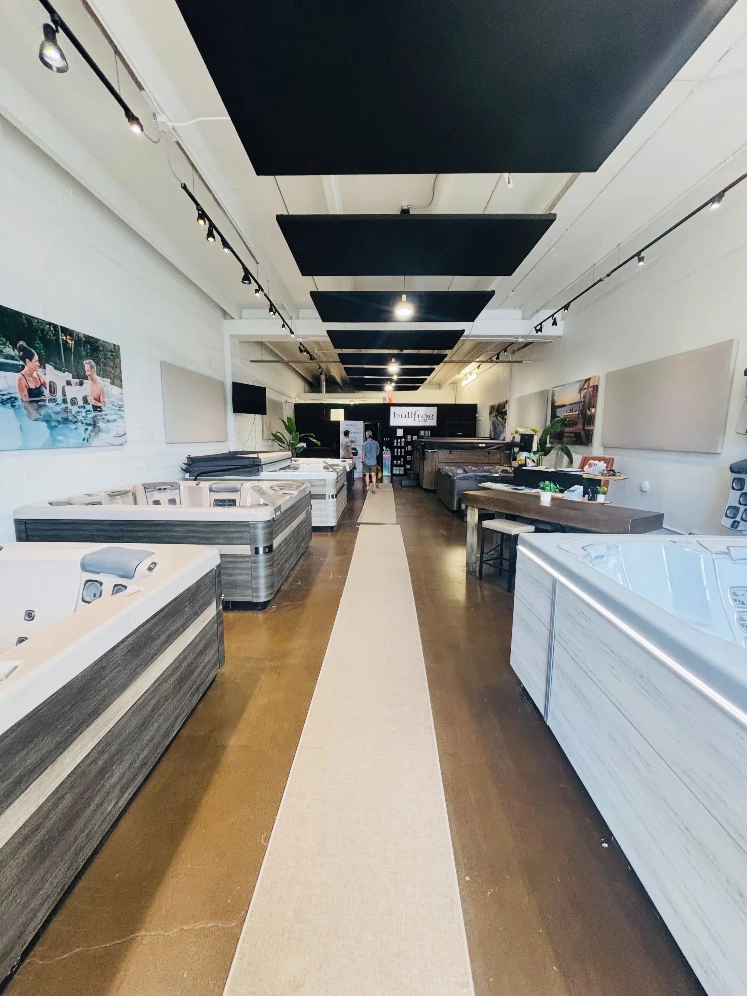 In exciting news&hellip; WE BOUGHT A HOT TUB! Super thrilled to work with @bullfrog_spas and @thespaman.colorado. It&rsquo;ll be the A6 with different coloring than pictured &mdash; we&rsquo;ll leave that as a surprise. ☺️ Plus:
- Electric set-up for
