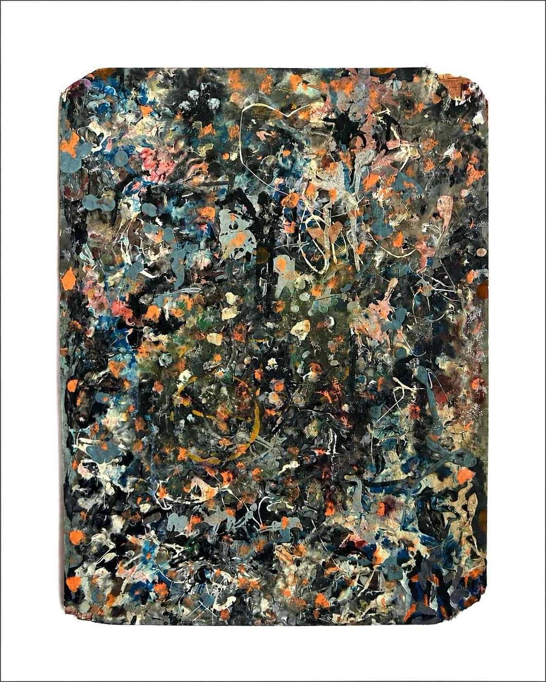“The other day, I was strolling through Tangier’s marvellous medina when I came across a small, dimly lit gallery I had never been to before.
Intrigued by the works scattered around the gallery, I wandered in.
Among them, one rather unusual painting 