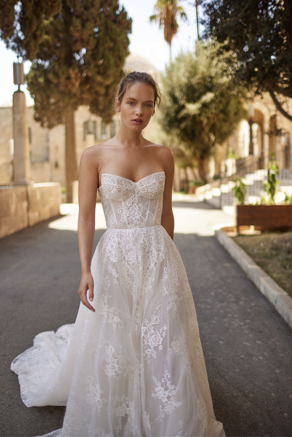 Arava Polak Trunk Show