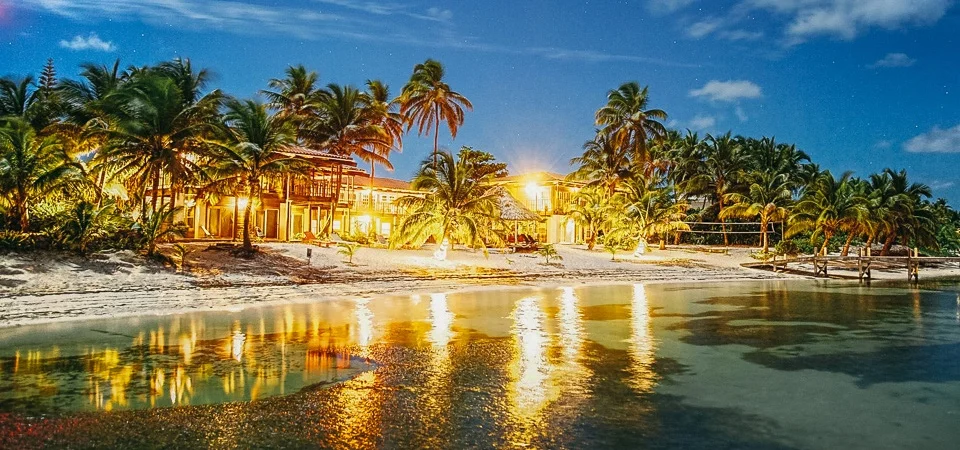 featured-destination-paradise1.jpg