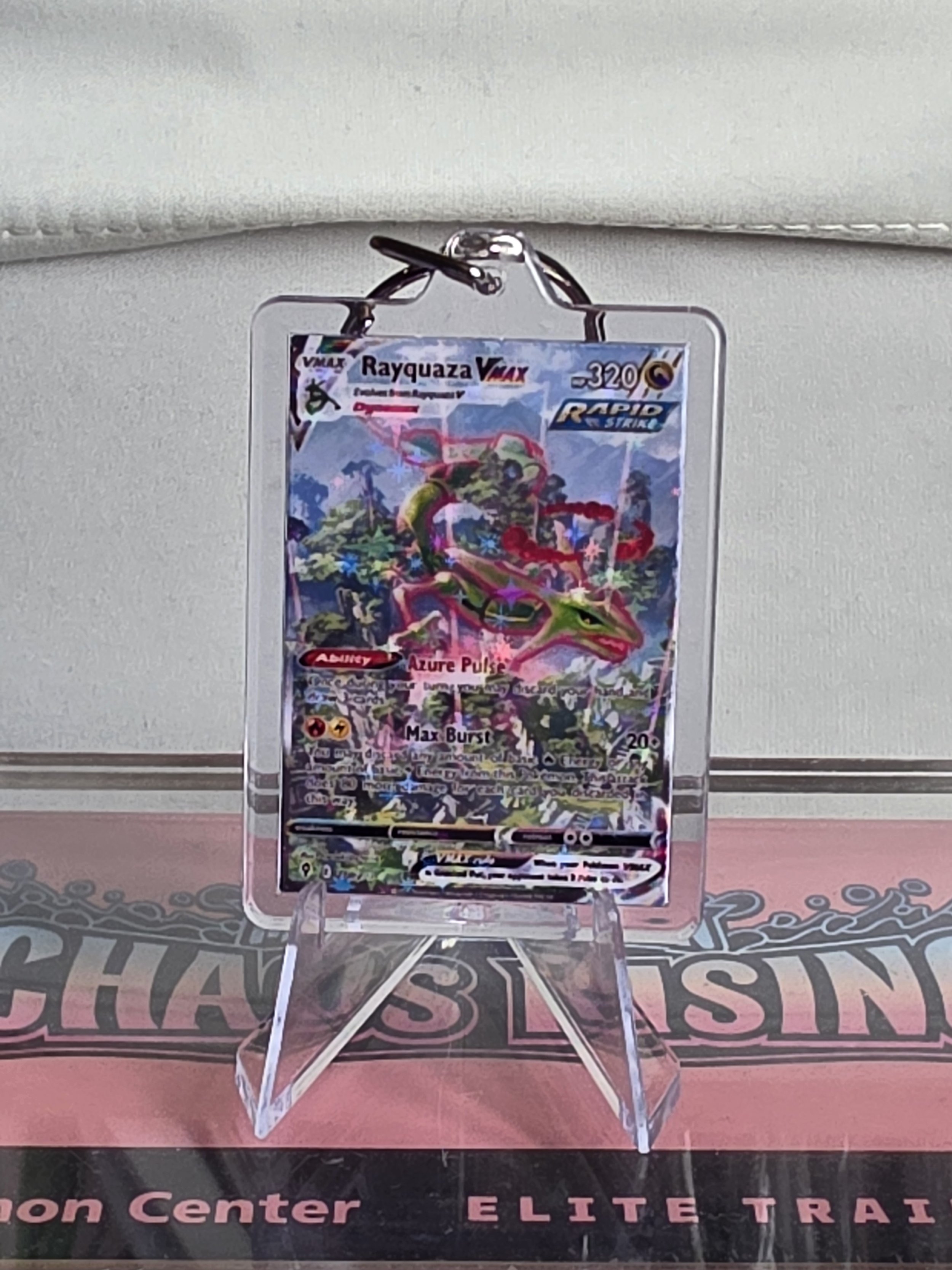 Rayquaza VMAX Keyring Evolving Skies