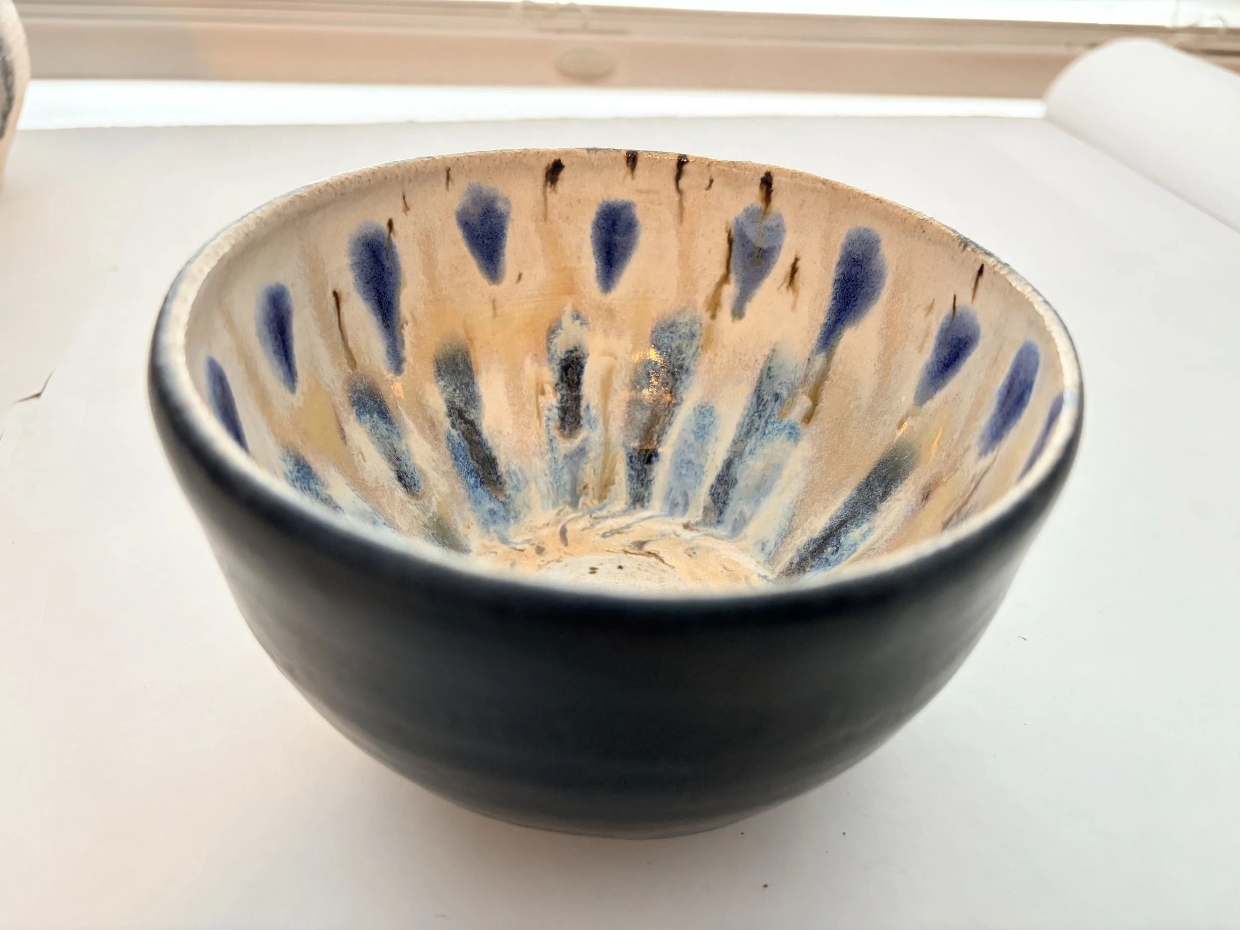 small white peacock bowl2.jpeg