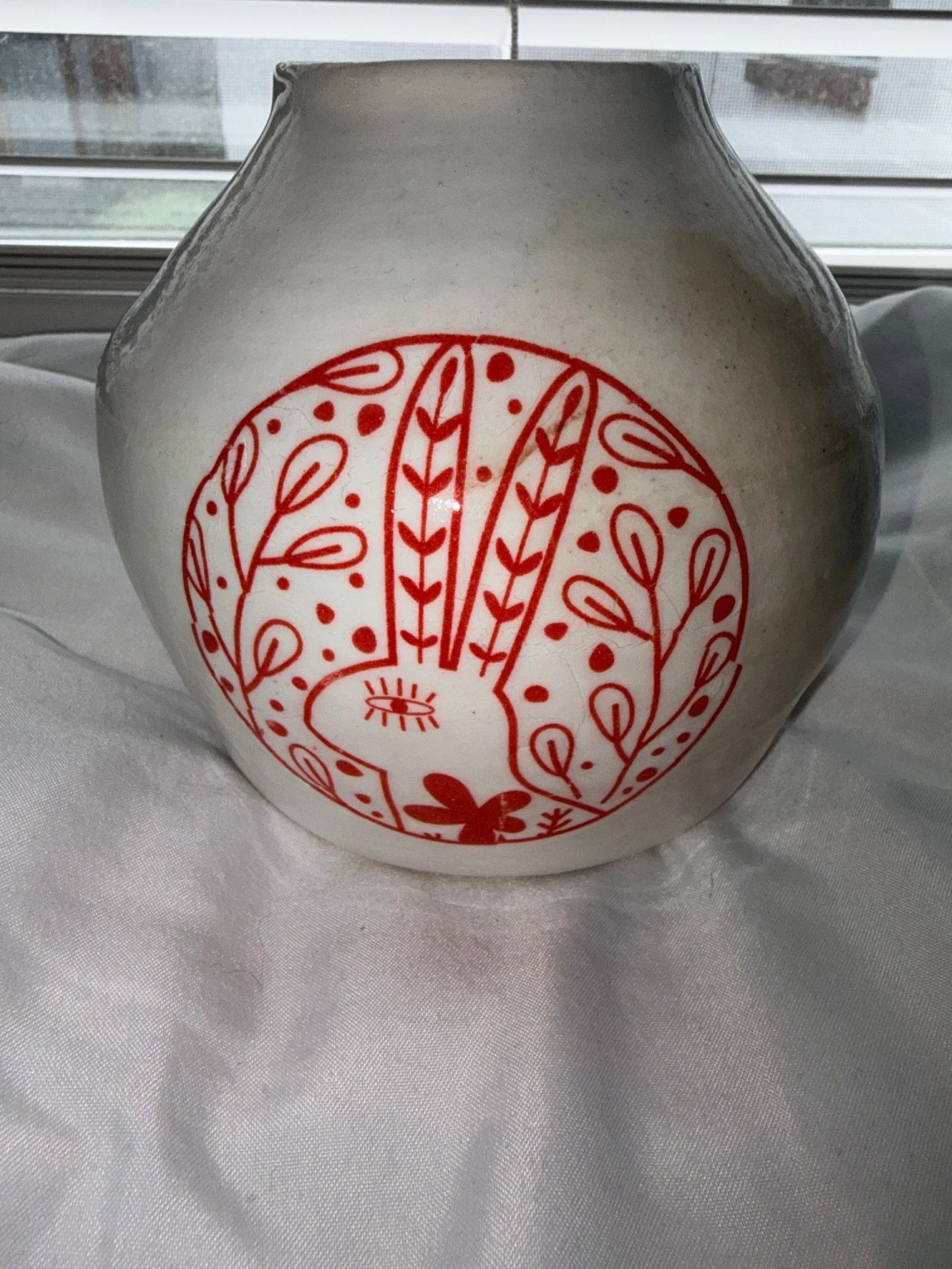 rabbit vase 1.JPG
