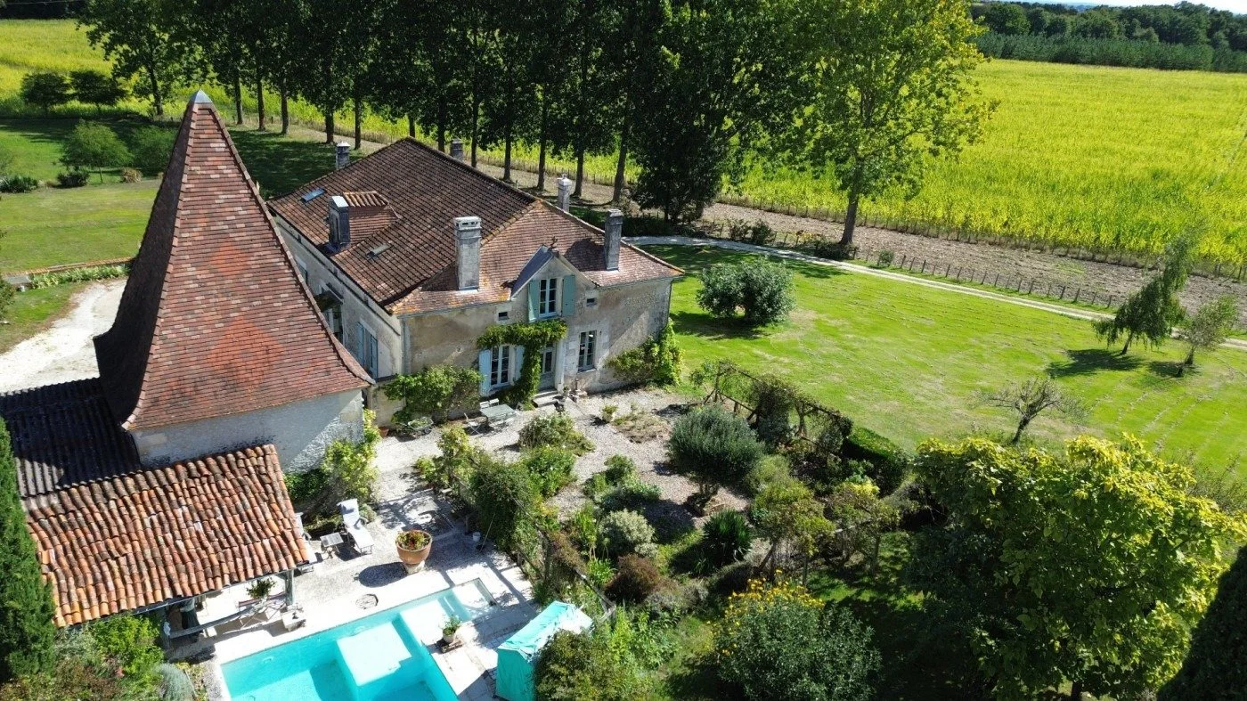 19th-Century Character House with Pigeonnier Guest Suite and 15m Pool, Aubeterre-sur-Dronne, France €498,750