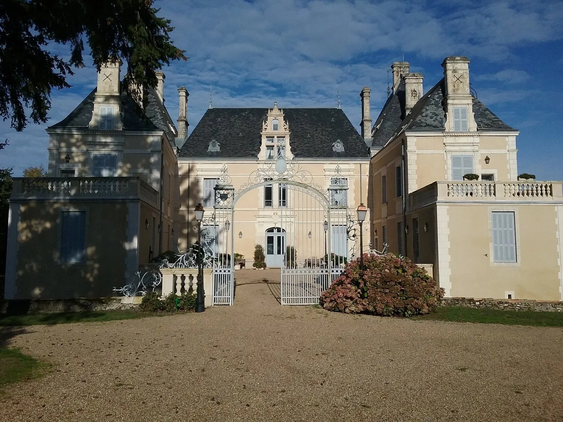 2-Bed Duplex Apartment in Historic Château, Les Forges, France, €72,500