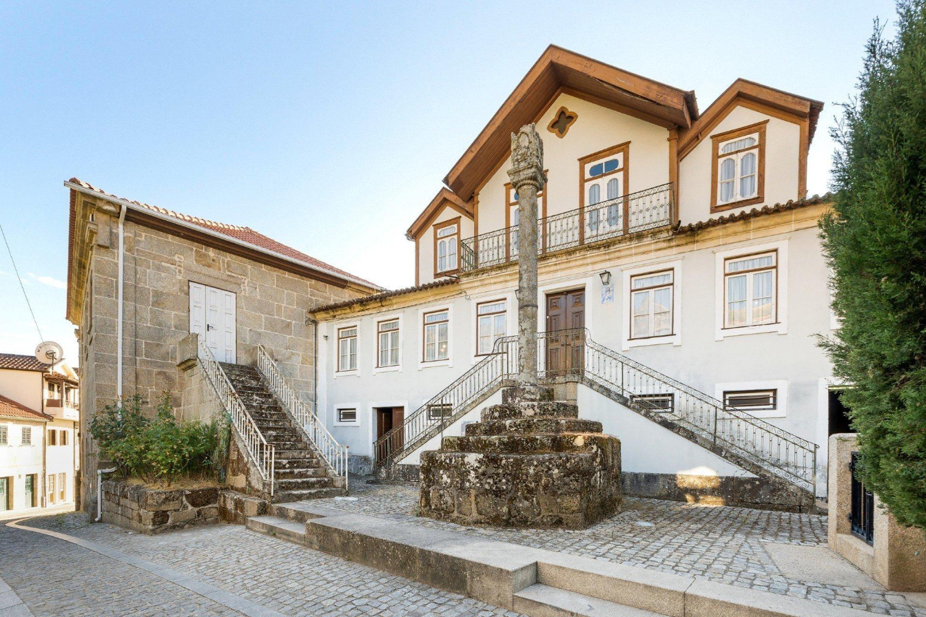 Historic Valley Farm, Manor House, Caretaker’s Cottage and Land, São Martinho de Mouros, Portugal, €450,000