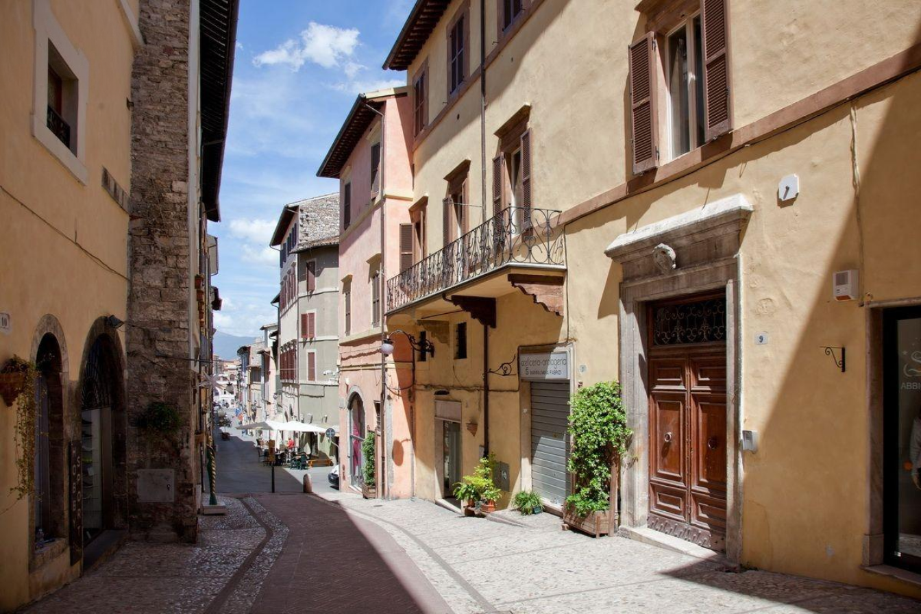 The Buyer Playbook: Apartment with Balcony and Original 18th-Century Ceilings, Spoleto, Italy, €235,000