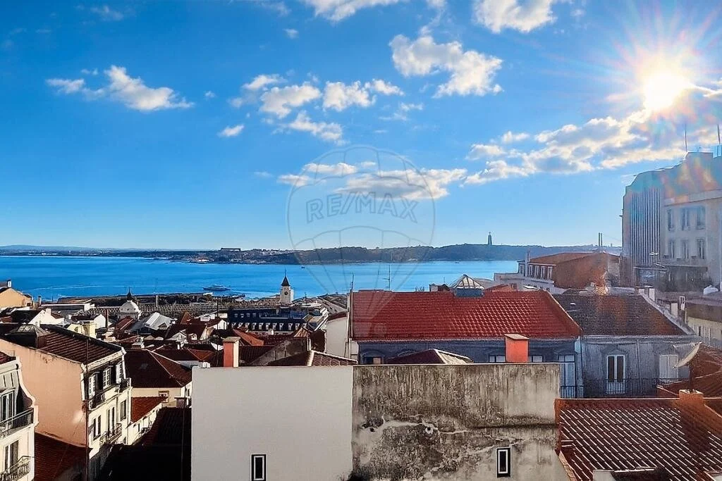 The Buyer Playbook: Converted 5-Bed to 2-Bed Pombaline with Terrace and Tagus Views, Central Lisbon, Portugal €589,000