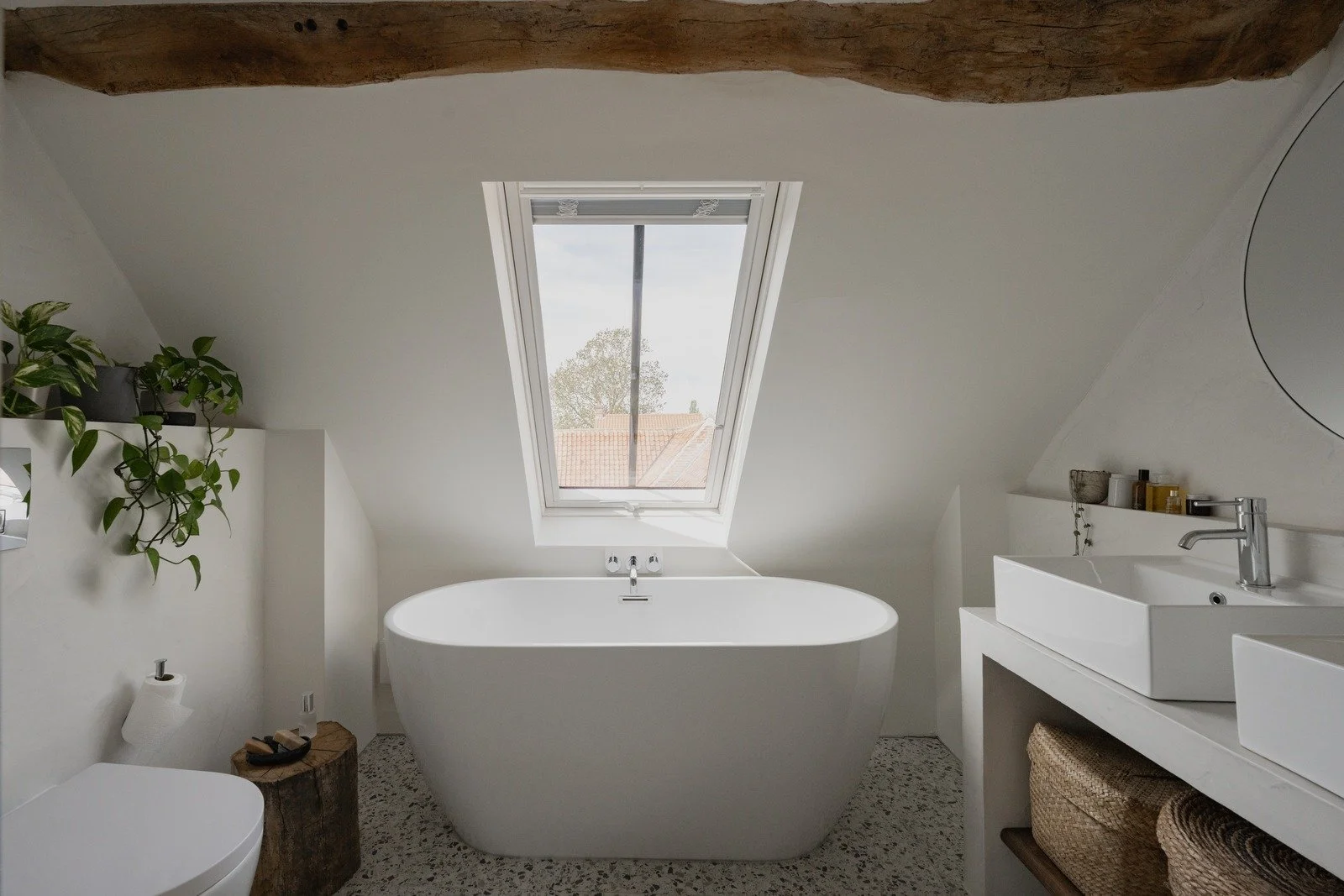 fen-barn-loft-bathroom-freestanding-tub-skylight.jpg