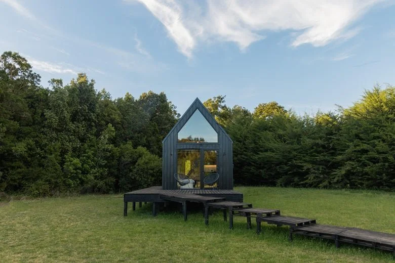 Tiny-Auro-Trawa-Arquitectos-Puerto-Varas-Chile-10.jpg