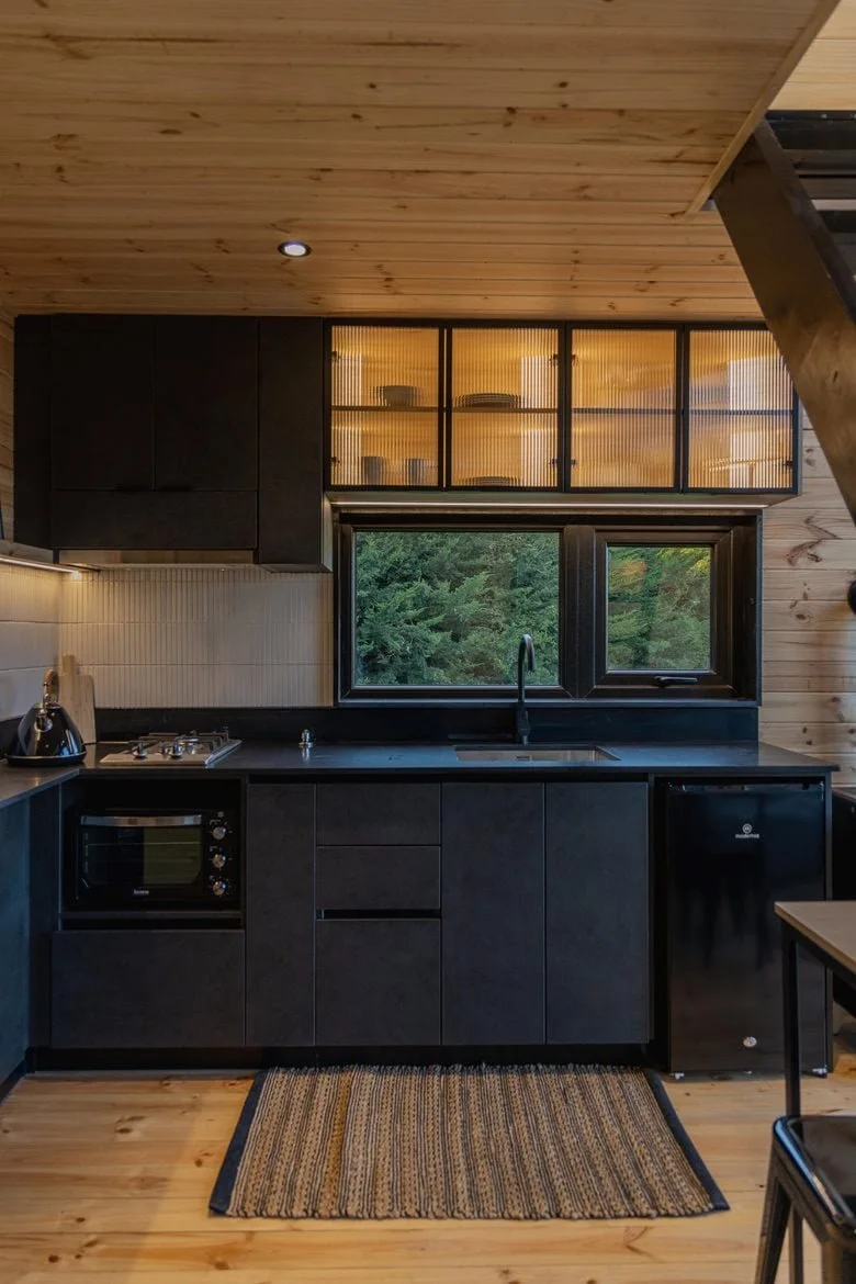 Tiny-Auro-Trawa-Arquitectos-Puerto-Varas-Chile-26.jpg