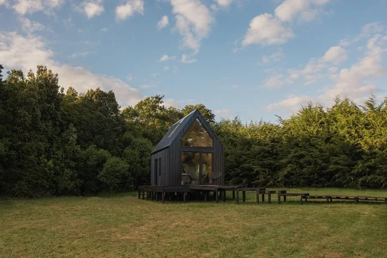 Tiny-Auro-Trawa-Arquitectos-Puerto-Varas-Chile-18.jpg