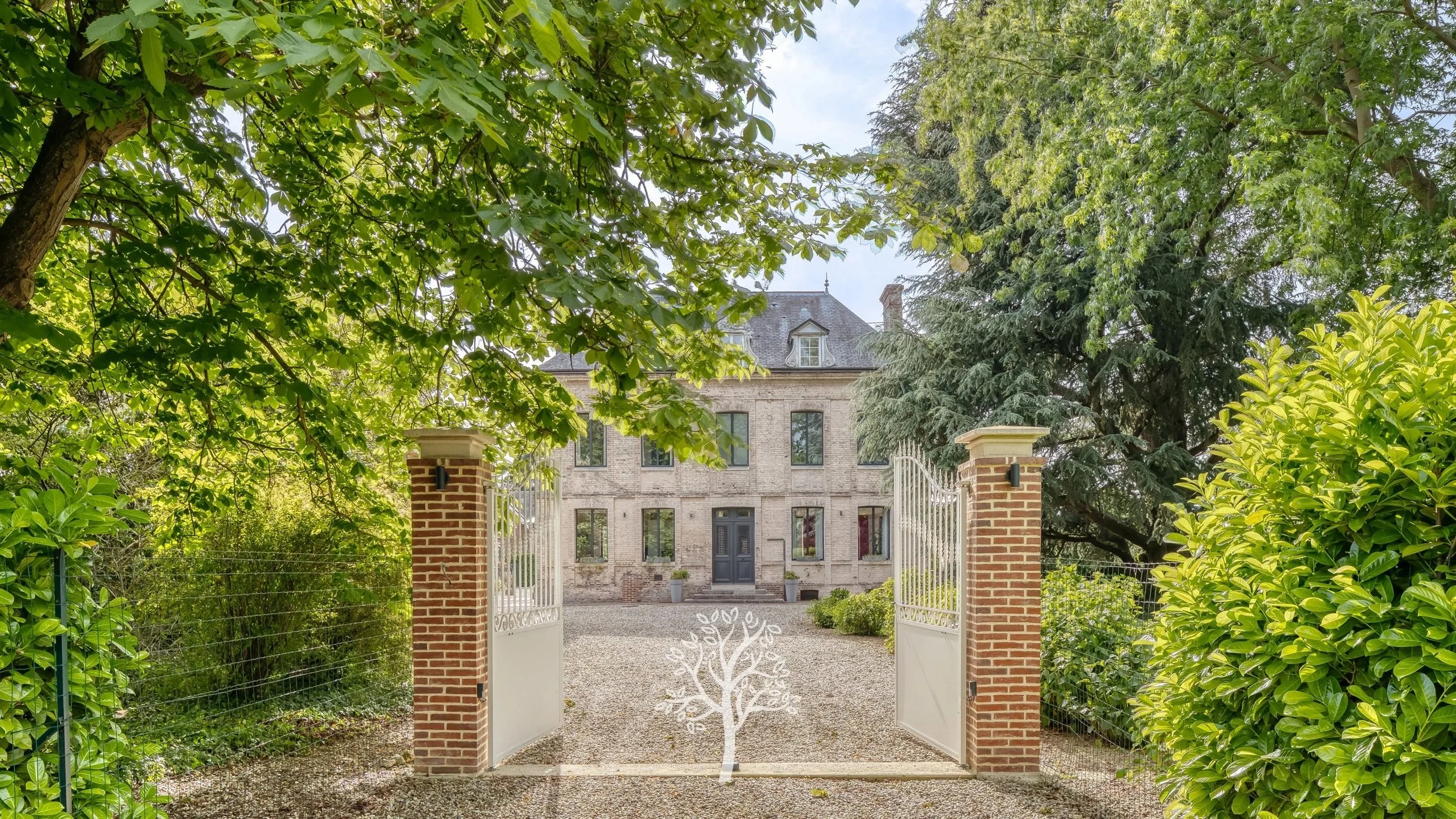 The Buyer Playbook: 7-Bed Manor House with Outbuilding and Independent Apartment, Bacqueville-en-Caux, France, €595,000