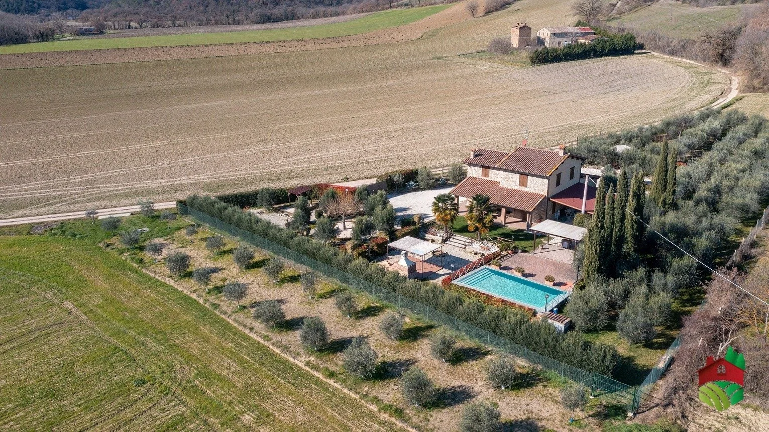 5-Bed Country House with Pool and 360° Panoramic Views, Morcella, Marsciano, Italy, €450,000