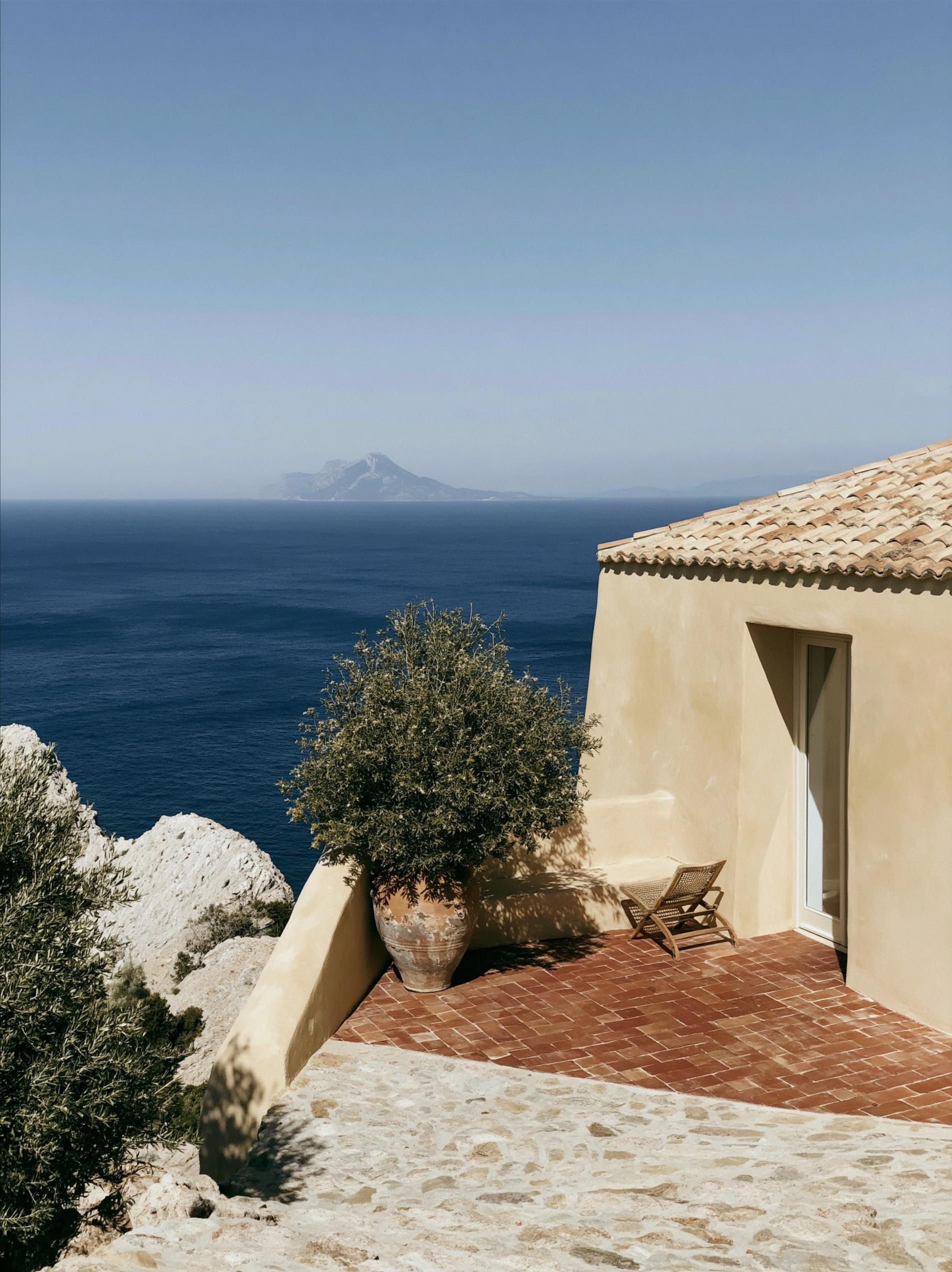 Structural non-compliance (difformità catastale): Why paying two-bedroom money for a one-bedroom Italian property on paper is a total trap