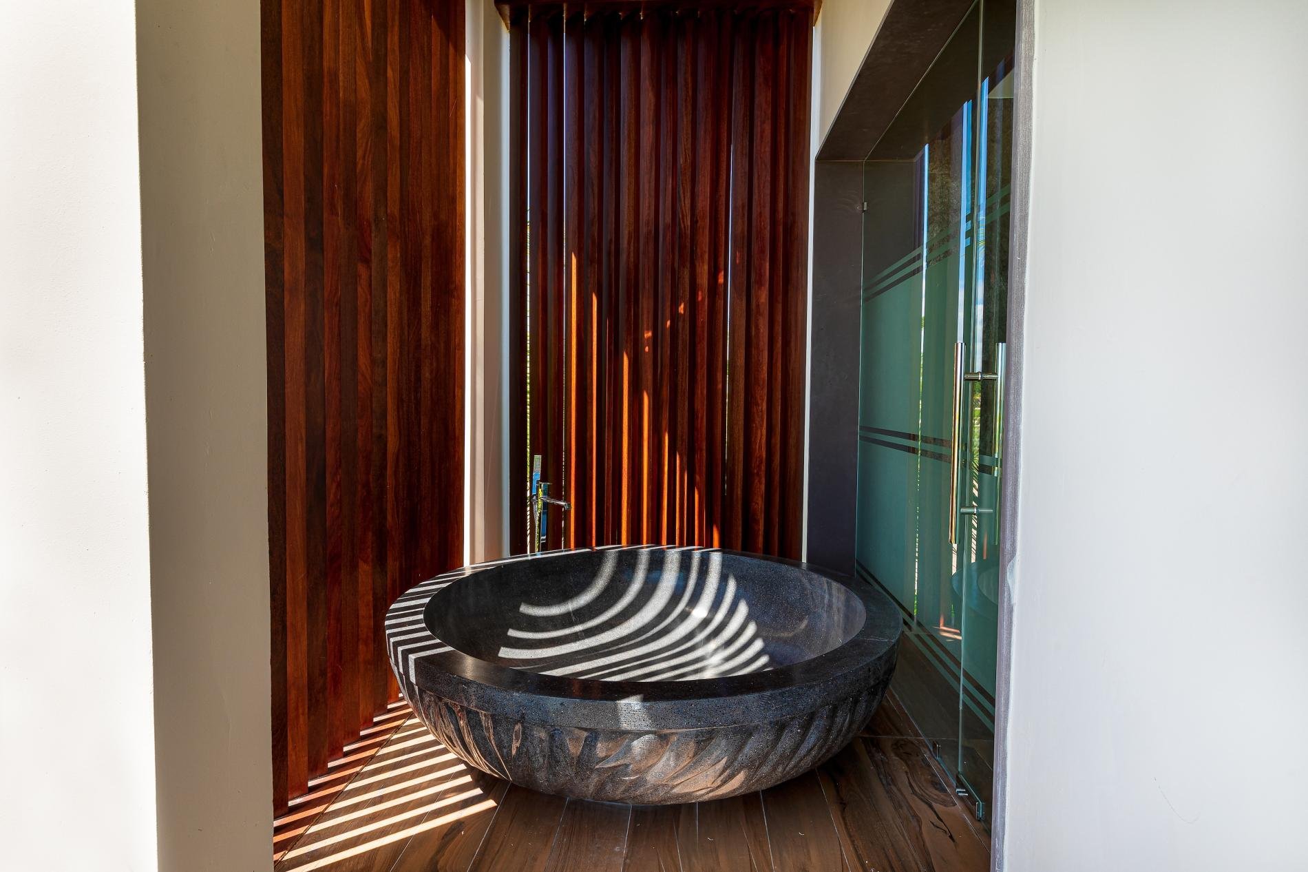 bath (7).jpg