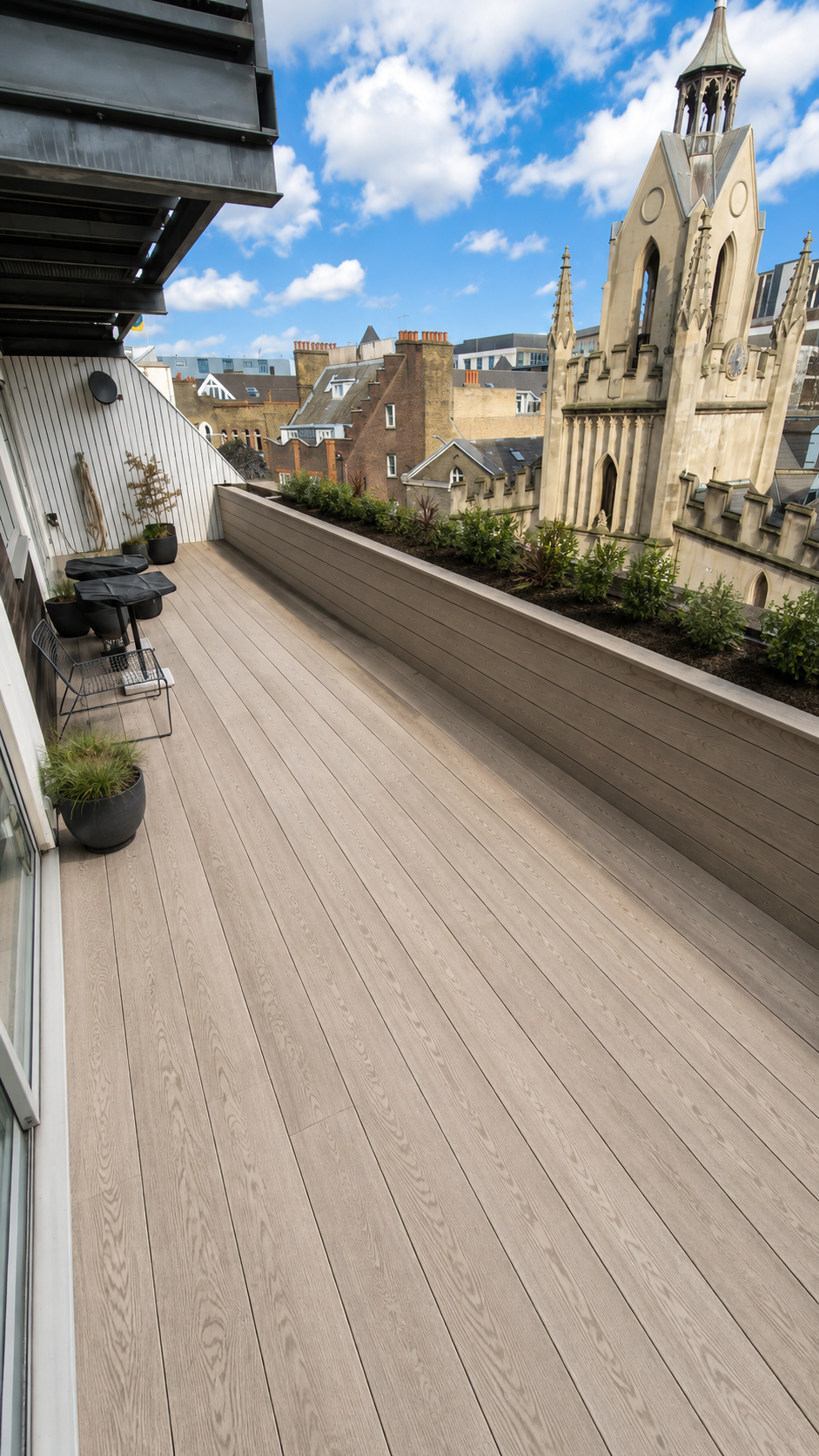 Millboard Decking Limed Oak London Balcony (1).png