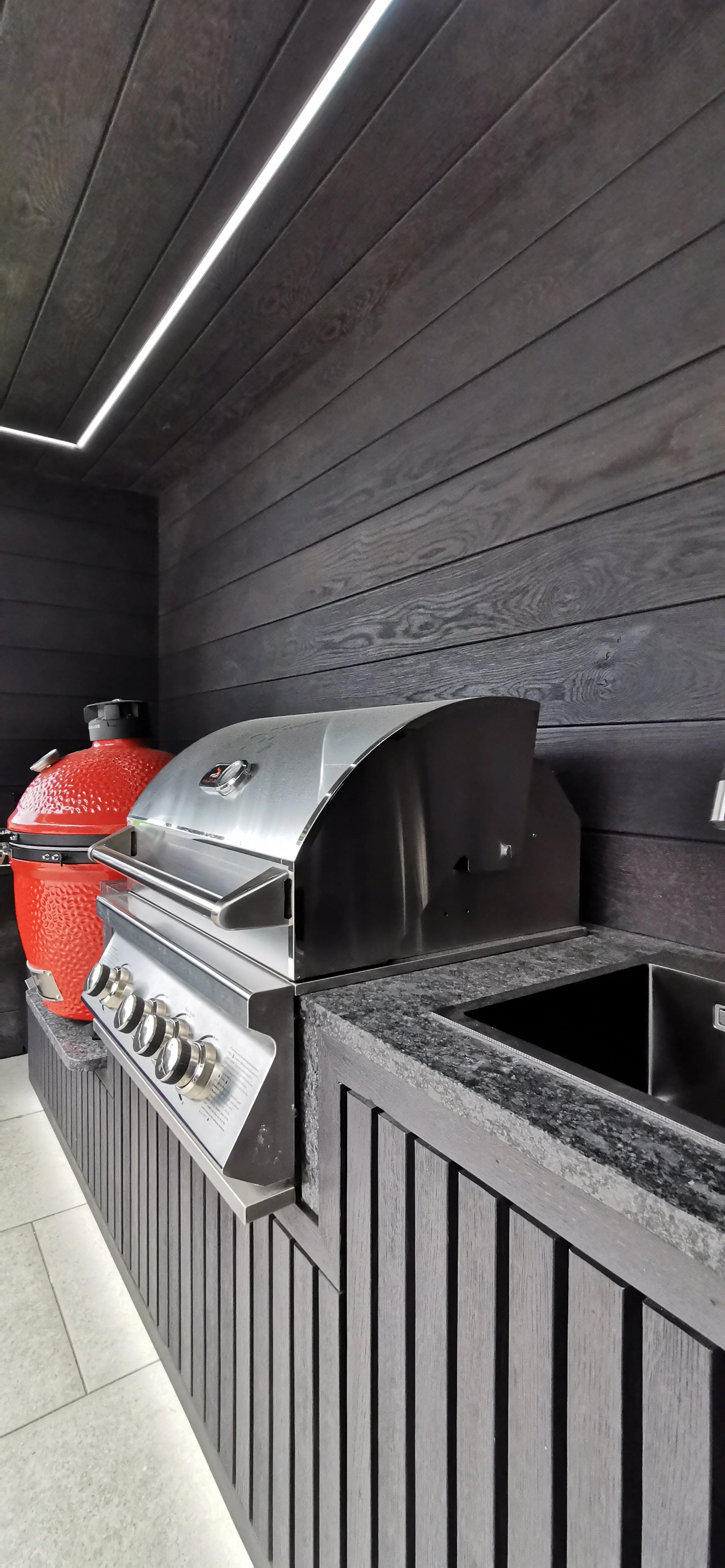 Outdoor kitchen London.jpg