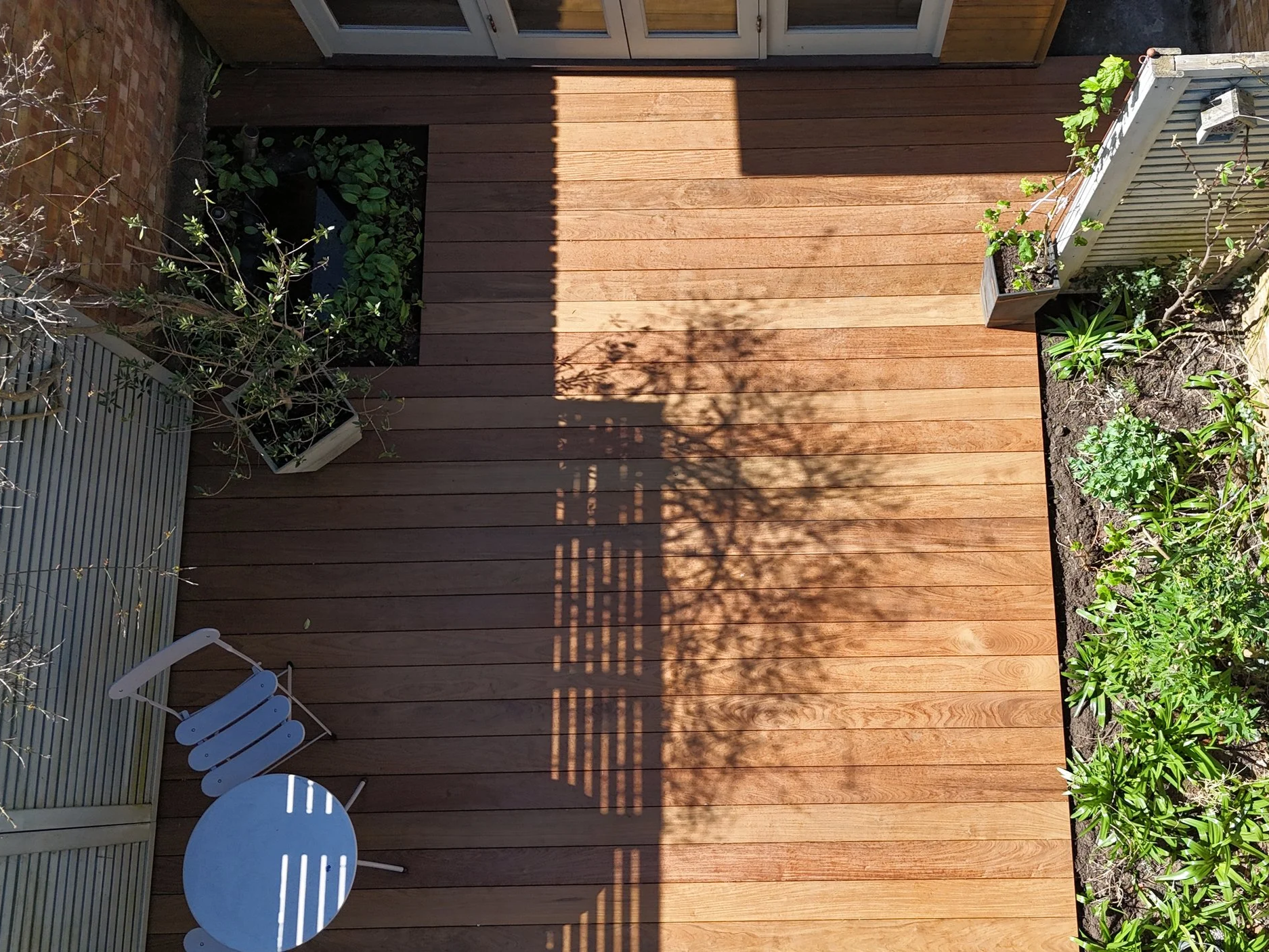 Hardwood Decking in Chiswick London.png