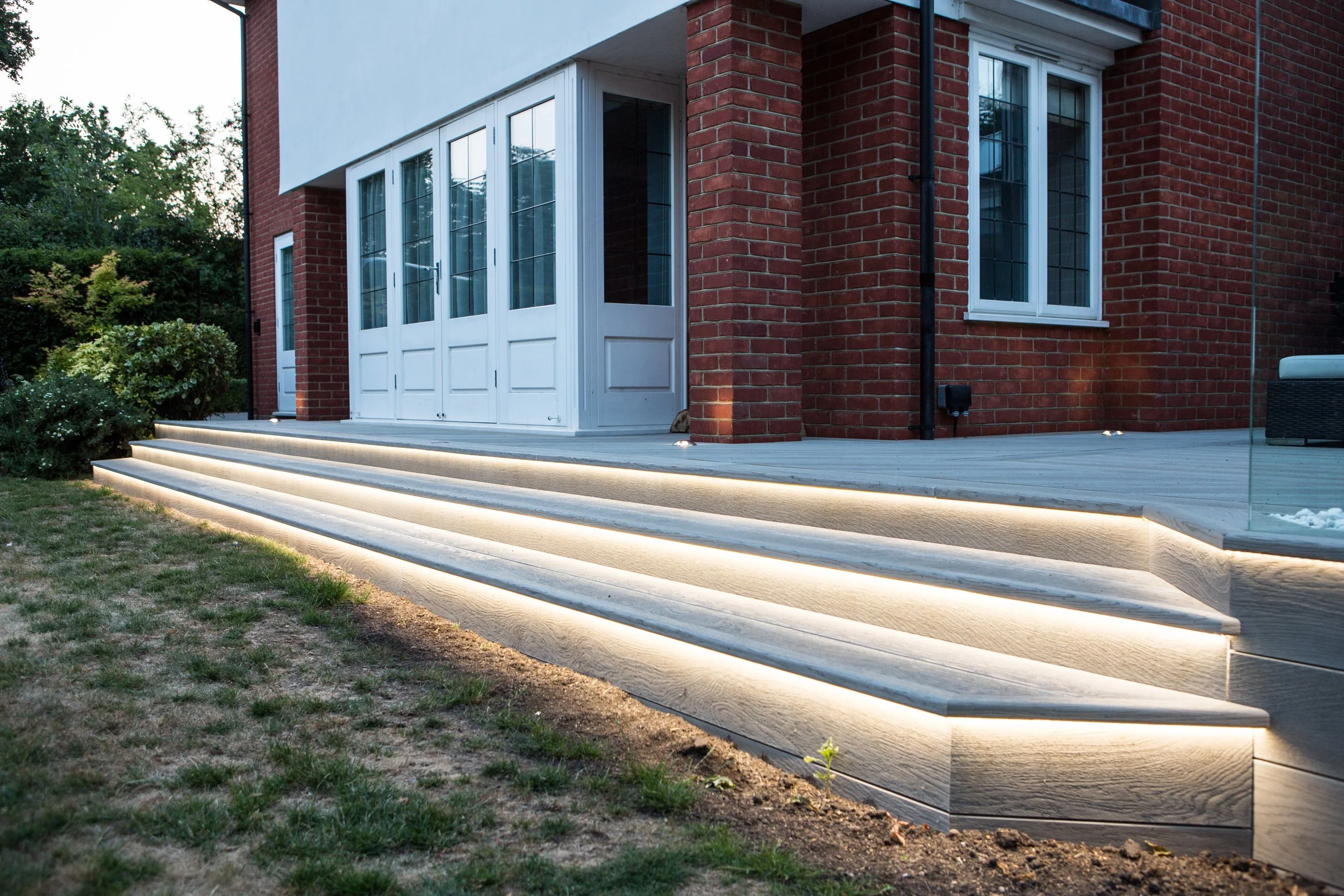 Raised Composite Decking Installation – Brentwood (22).jpg