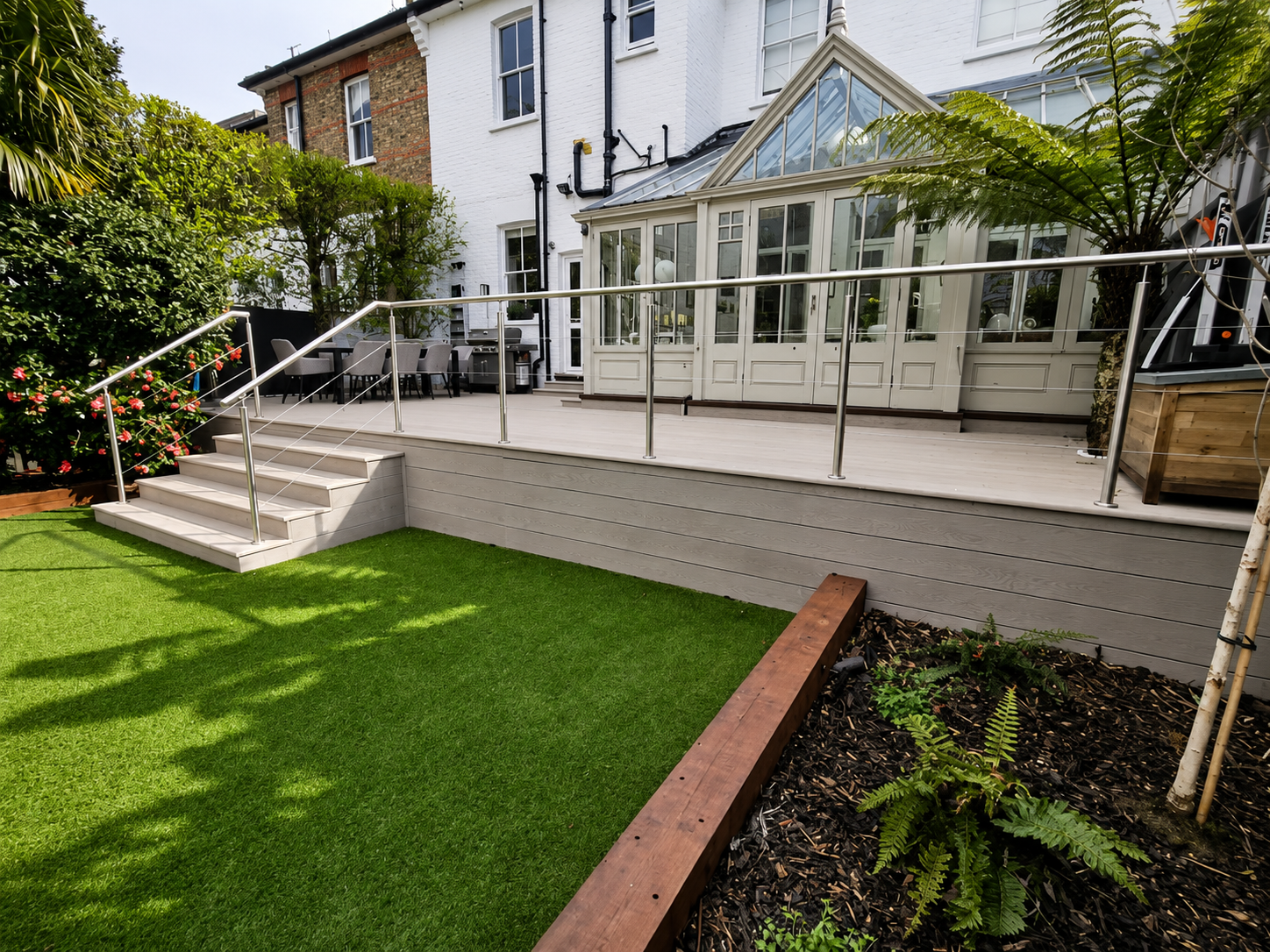Raised Millboard Decking – Richmond, London (6).png