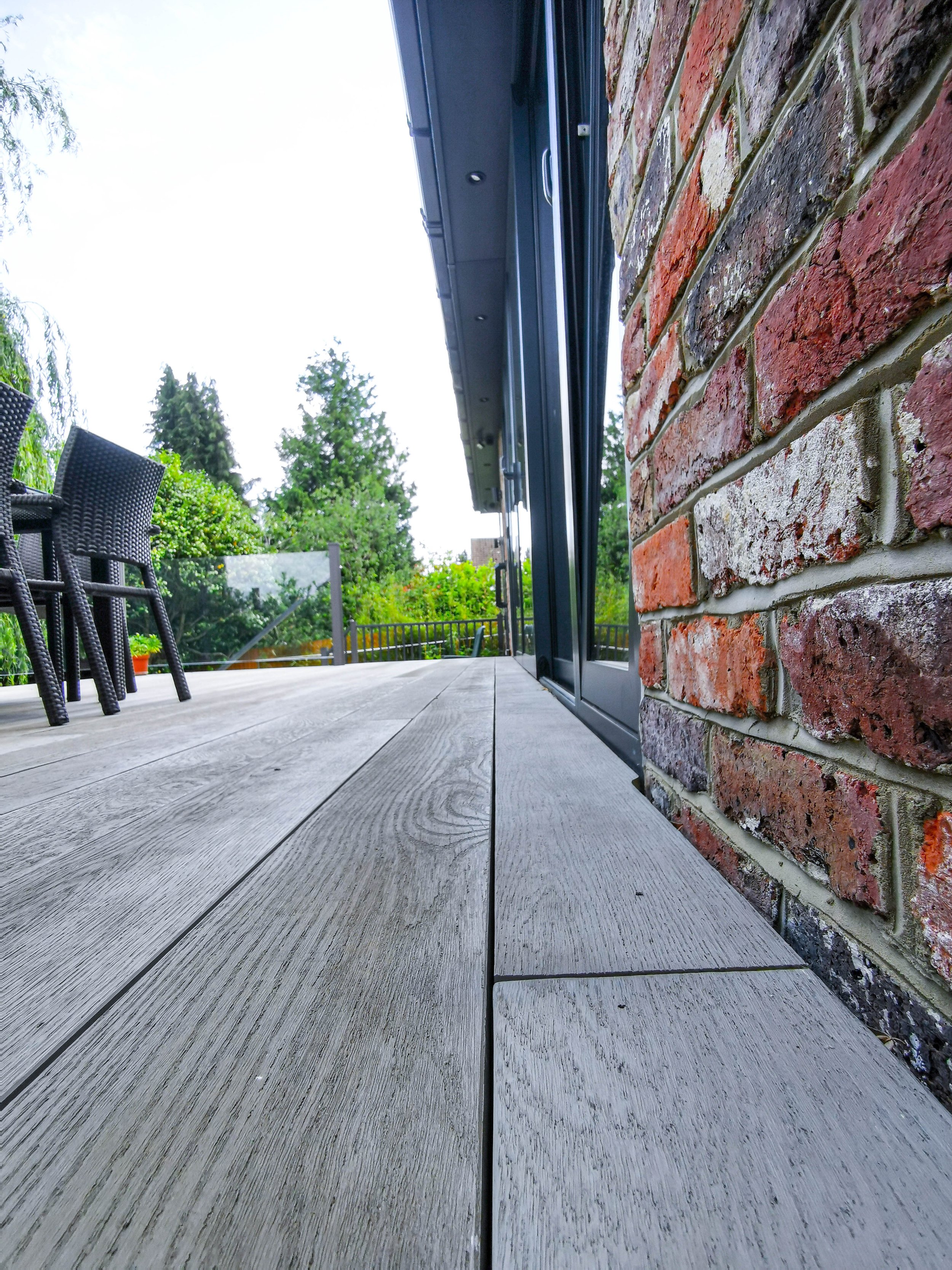 Raised Millboard Decking with Concealed Under-Deck Storage – Orpington (31).jpg