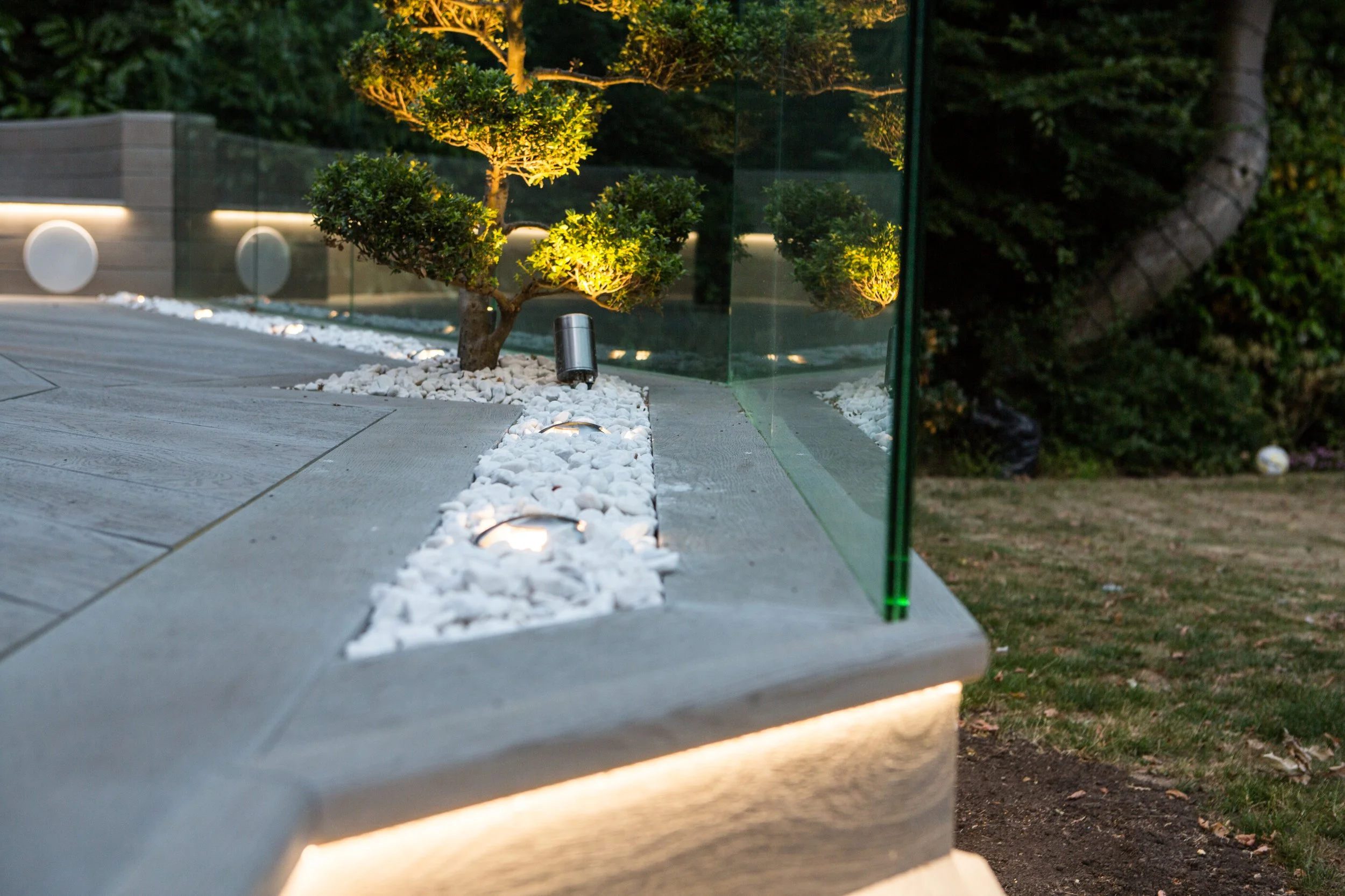 Raised Composite Decking Installation – Brentwood (52).jpg
