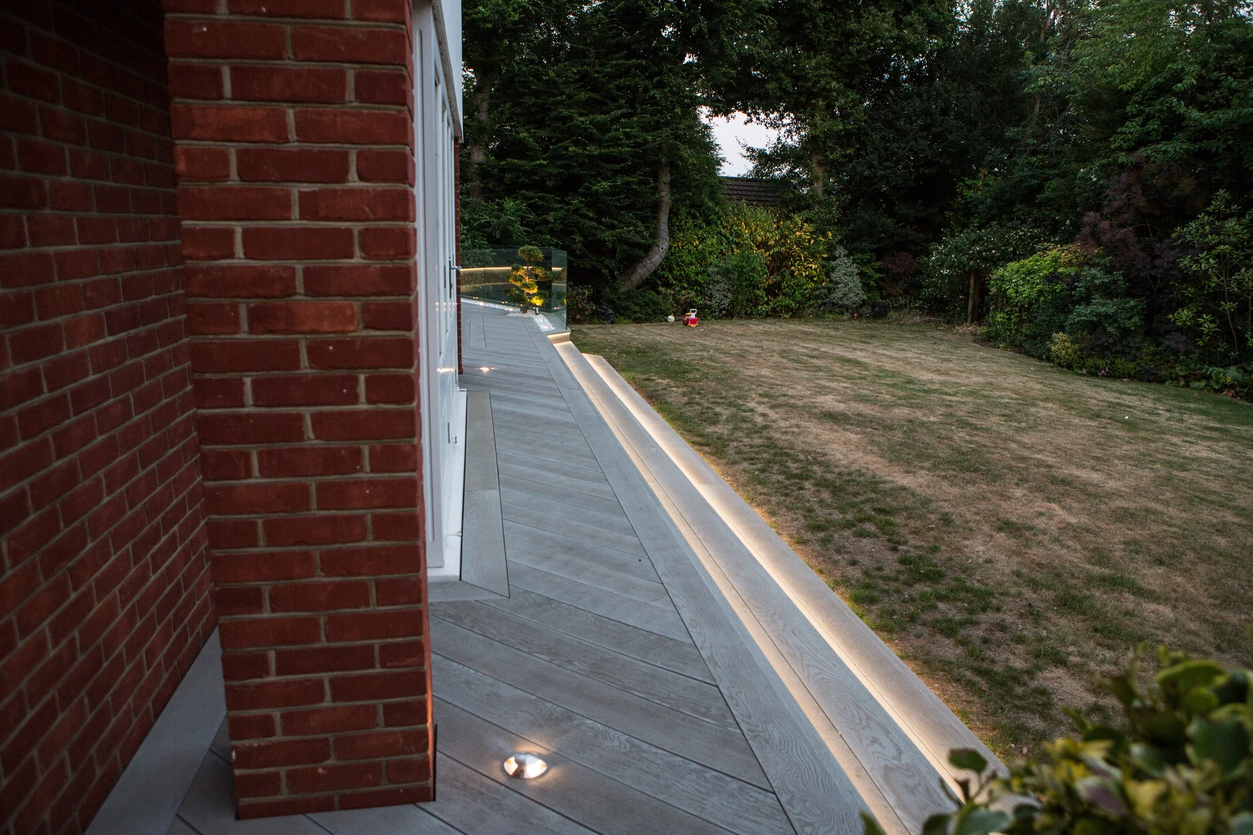 Raised Composite Decking Installation – Brentwood (48).jpg