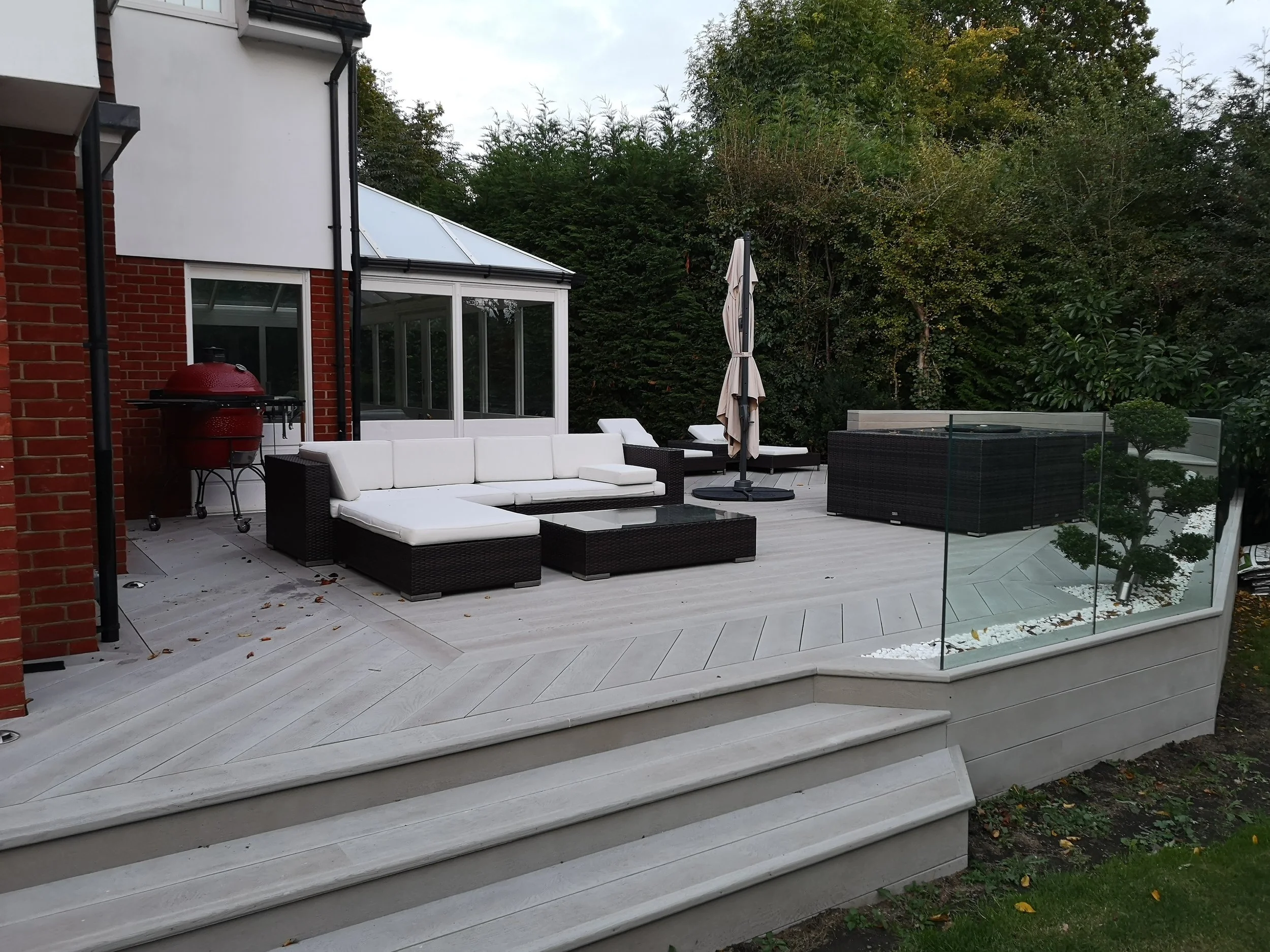 Raised Composite Decking Installation – Brentwood (74).jpg