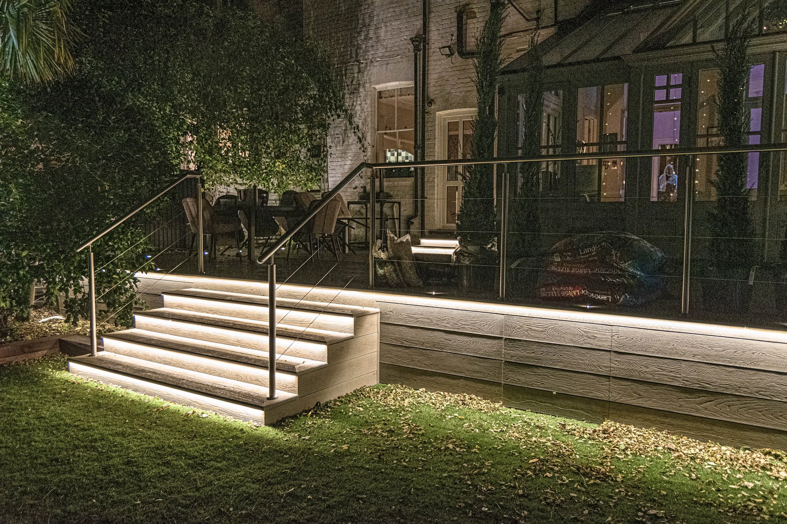 Raised Millboard Decking – Richmond, London (1).jpg