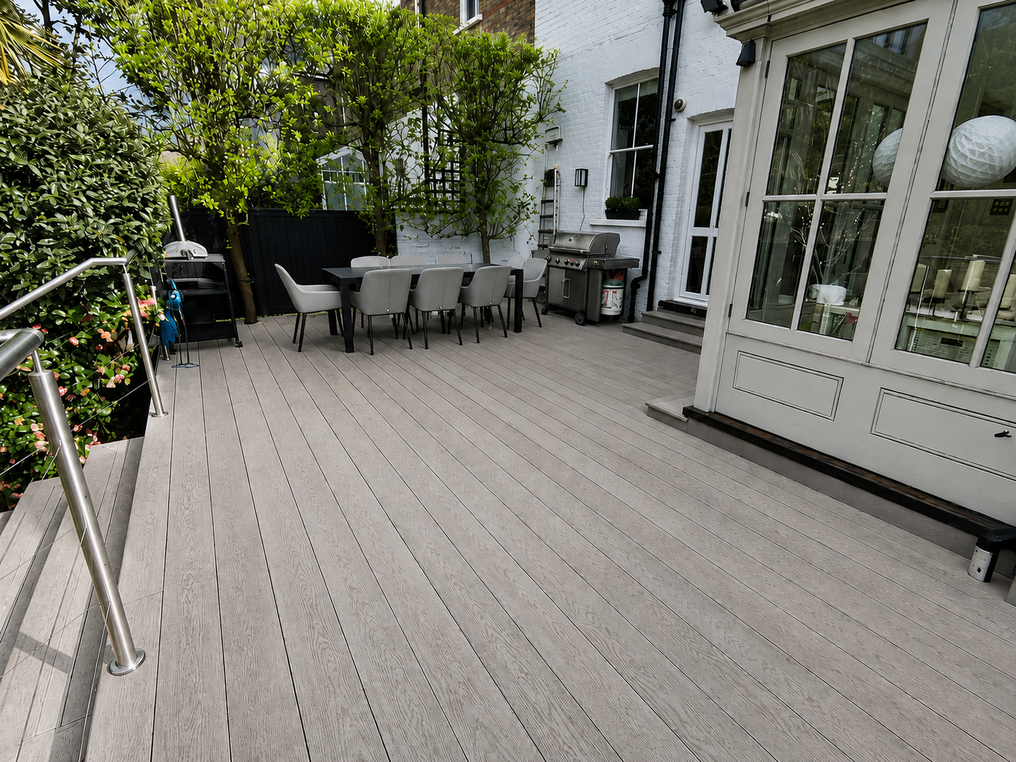Raised Millboard Decking – Richmond, London (3).png