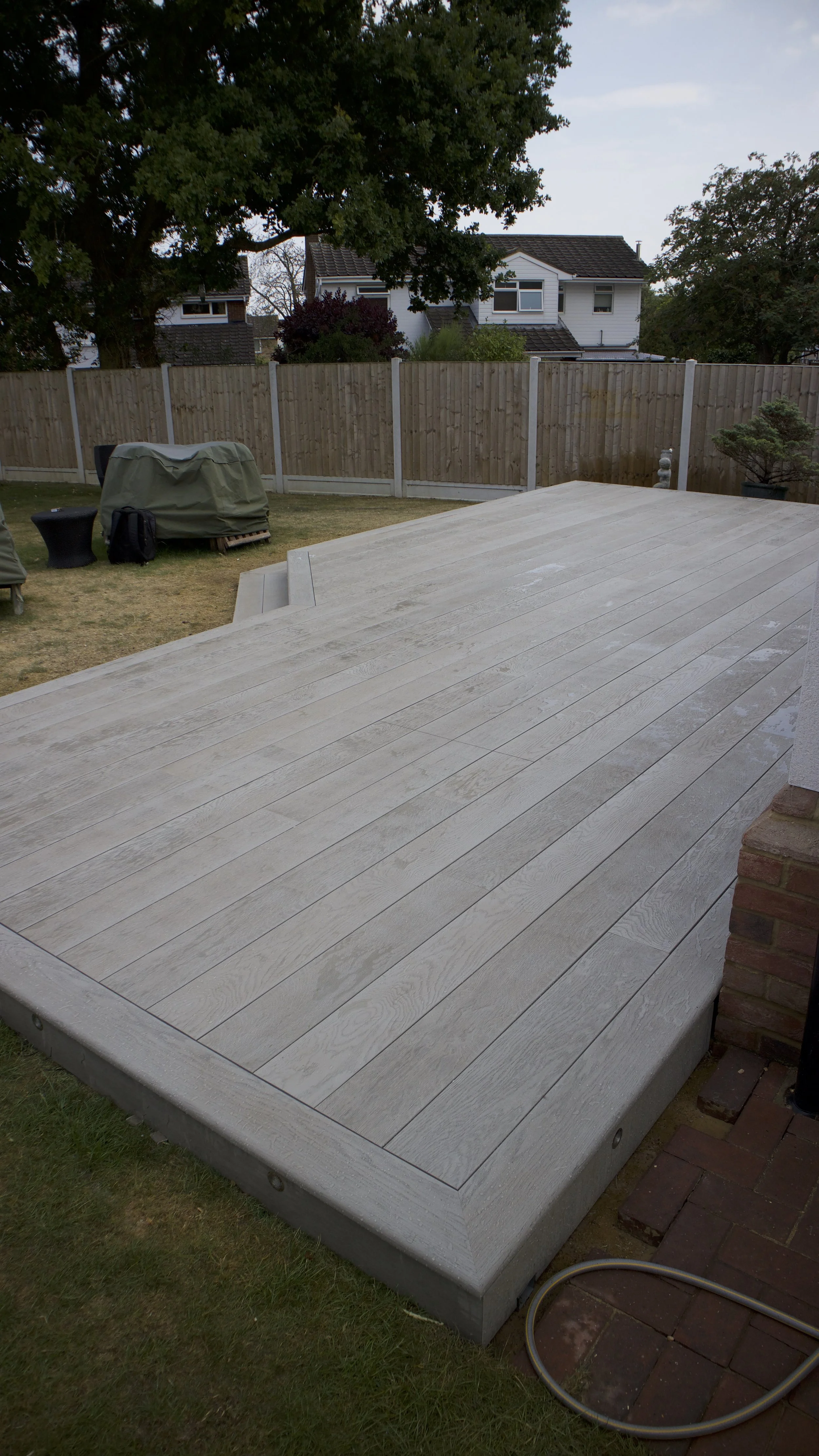 Luxury Raised Millboard Decking  – Witham (5).jpg