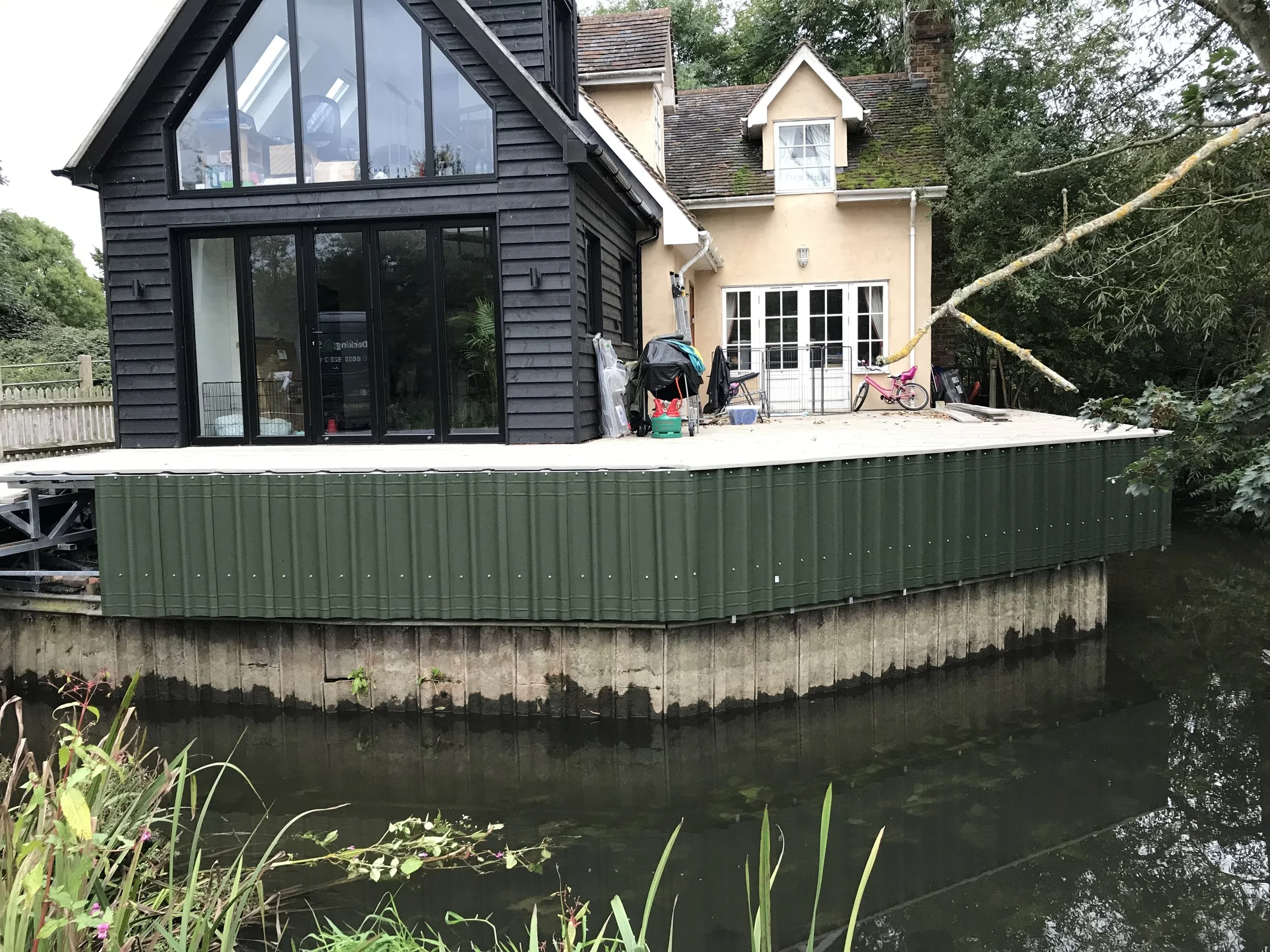 Millboard Bridge & Raised Terrace – Sawbridgeworth (13).JPG
