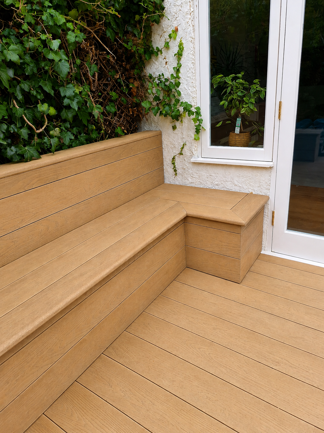 Decking with Bespoke Integrated Bench Seating – London (8).png