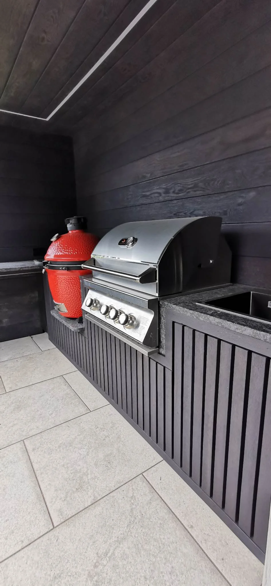 Millbord Composite cladding in London outdoor kitchen.jpg