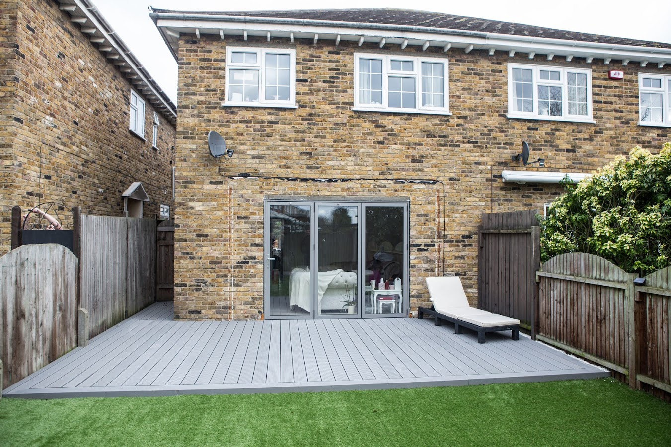 Composite Decking in London.png