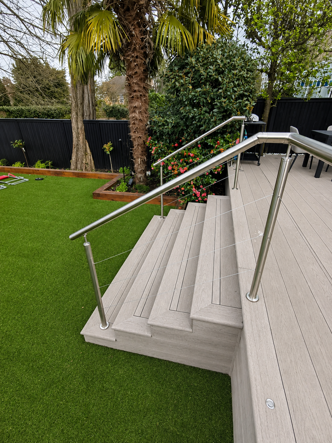 Raised Millboard Decking – Richmond, London (2).png
