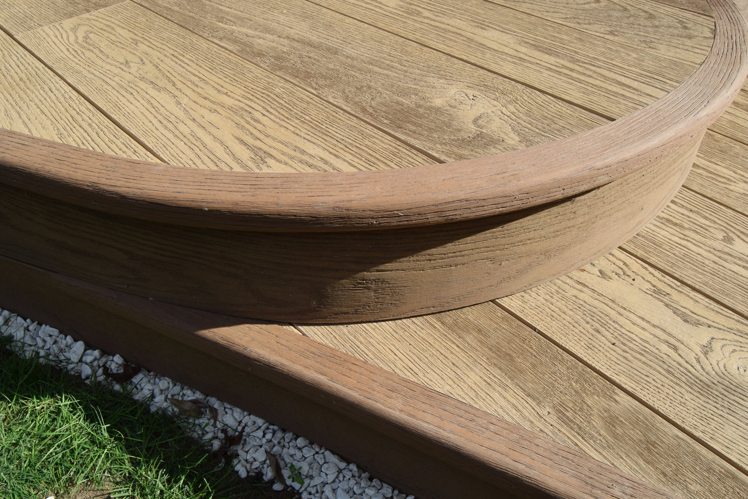 Curved Multi-Level Millboard Composite Decking – Chigwell, Essex (13).JPG