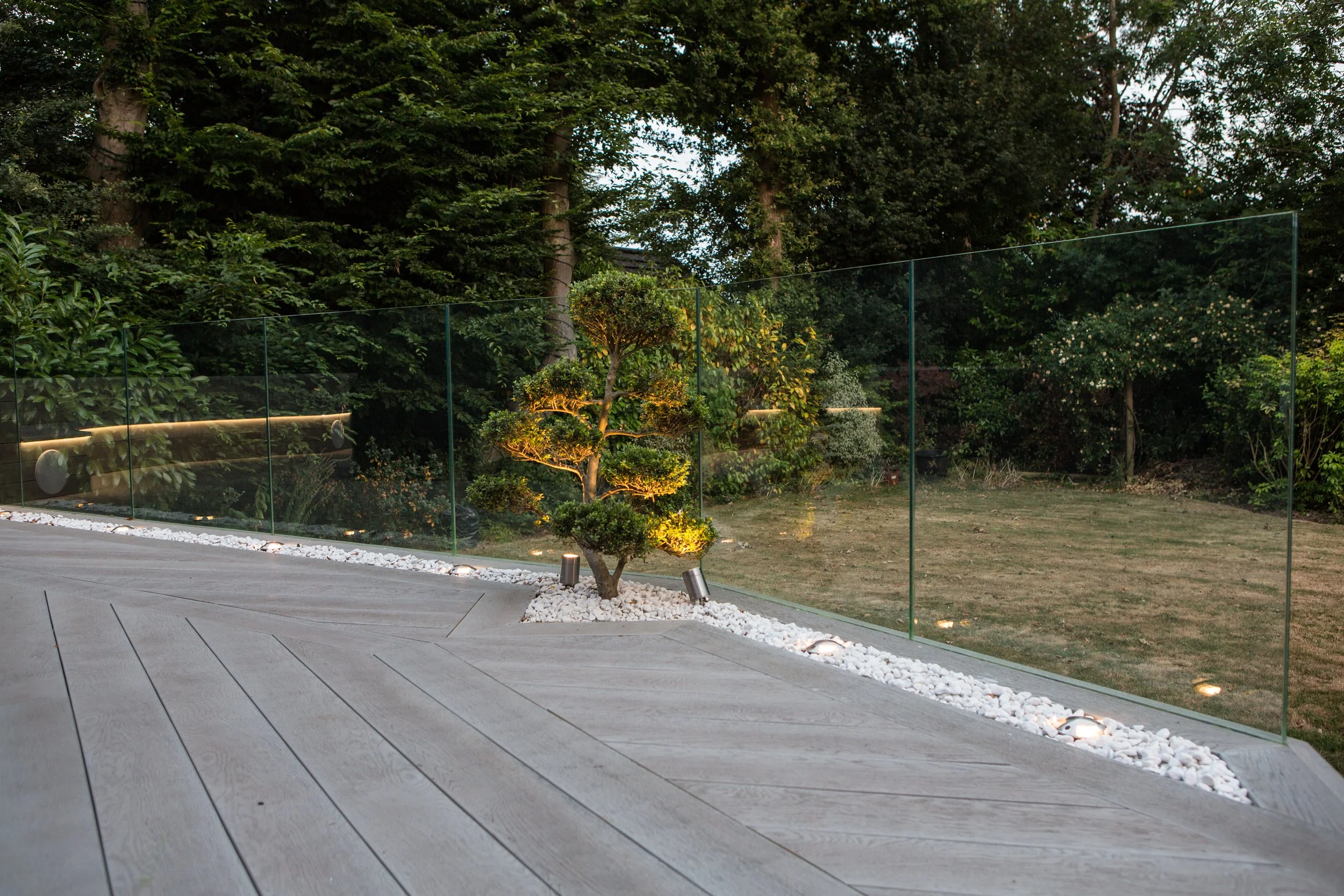 Raised Composite Decking Installation – Brentwood (15).jpg