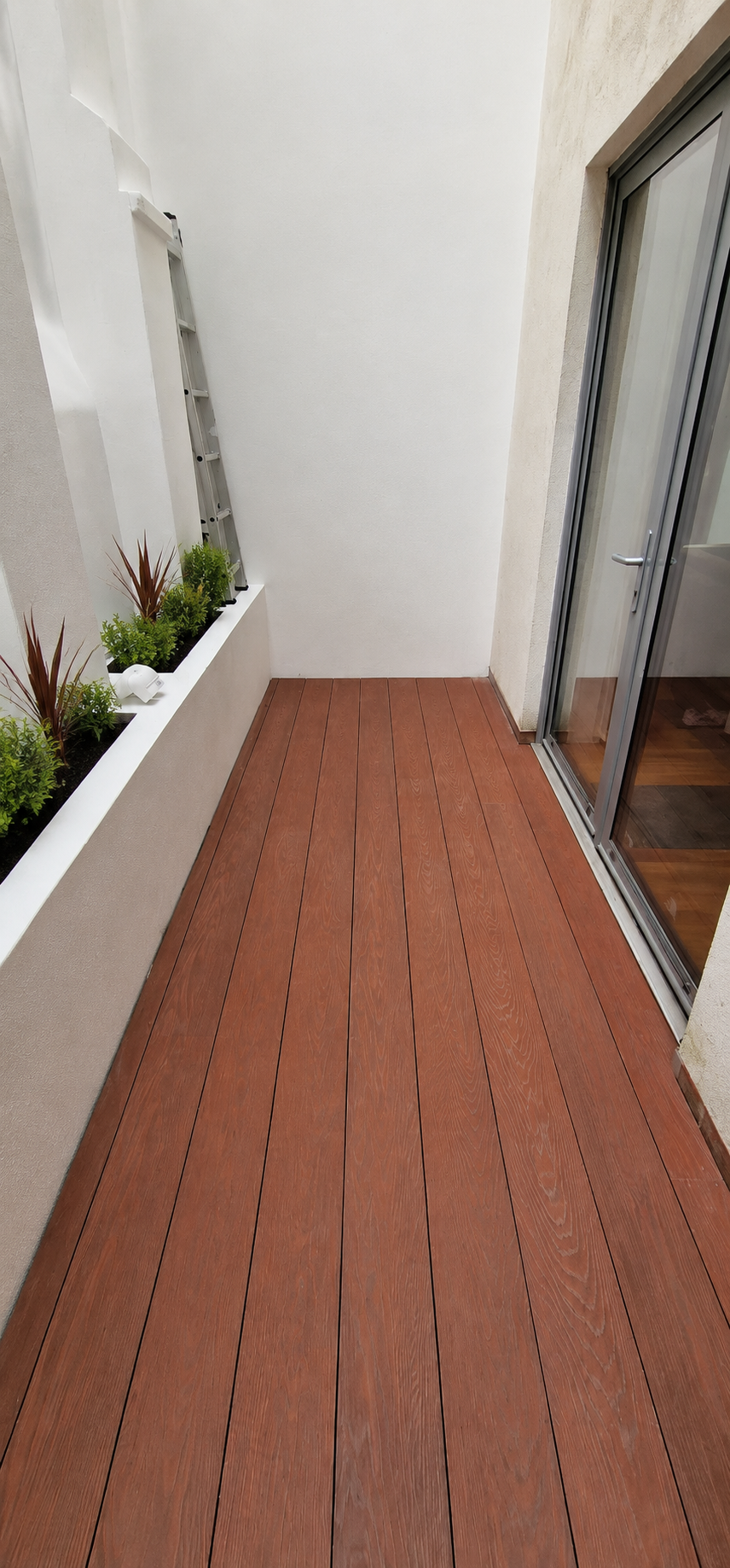 Small  Decking Transformation with Millboard Jarrah – London