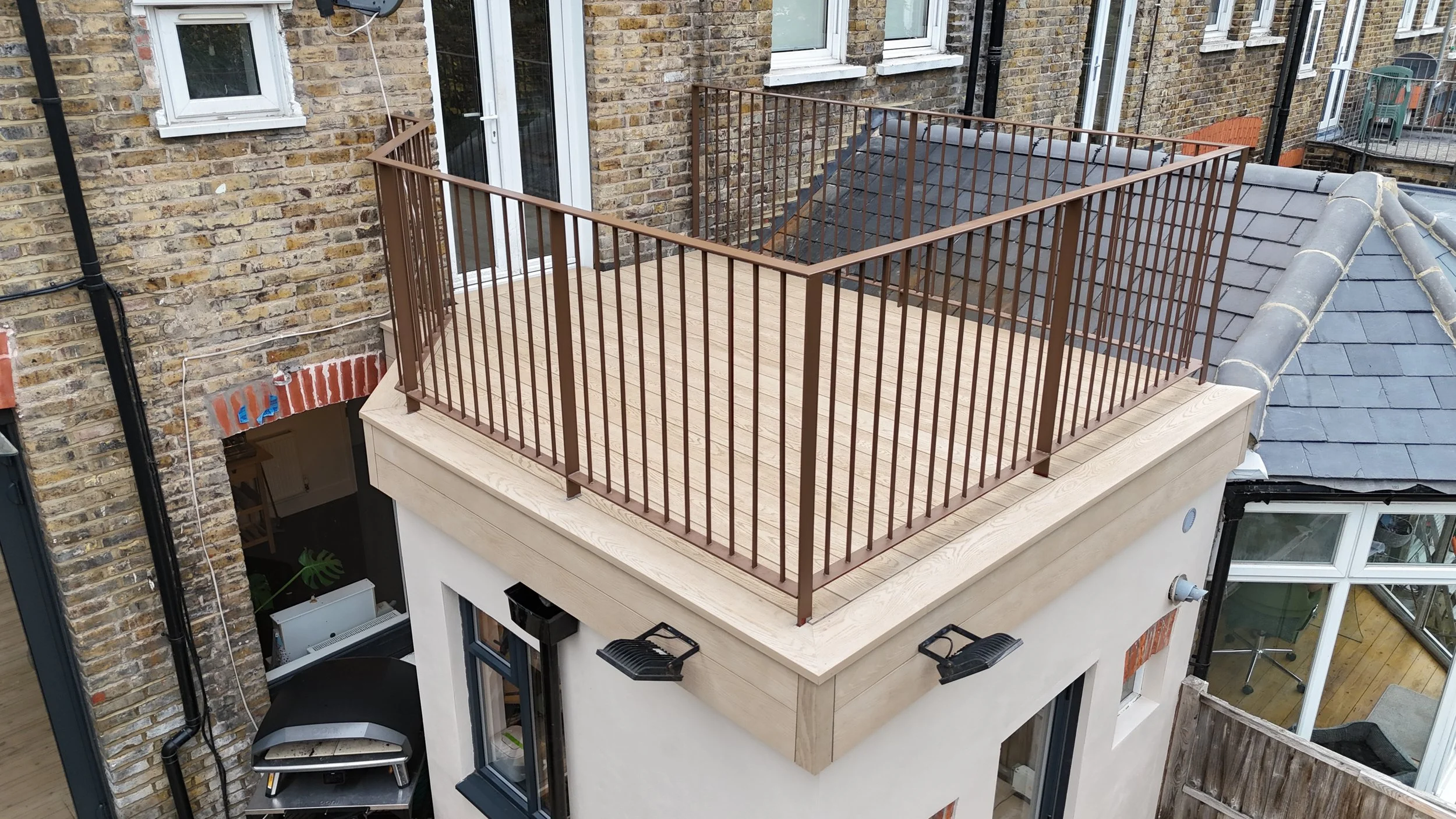 Luxury Millboard Golden Oak Decking & Rooftop Terrace Installation in London (22).JPG