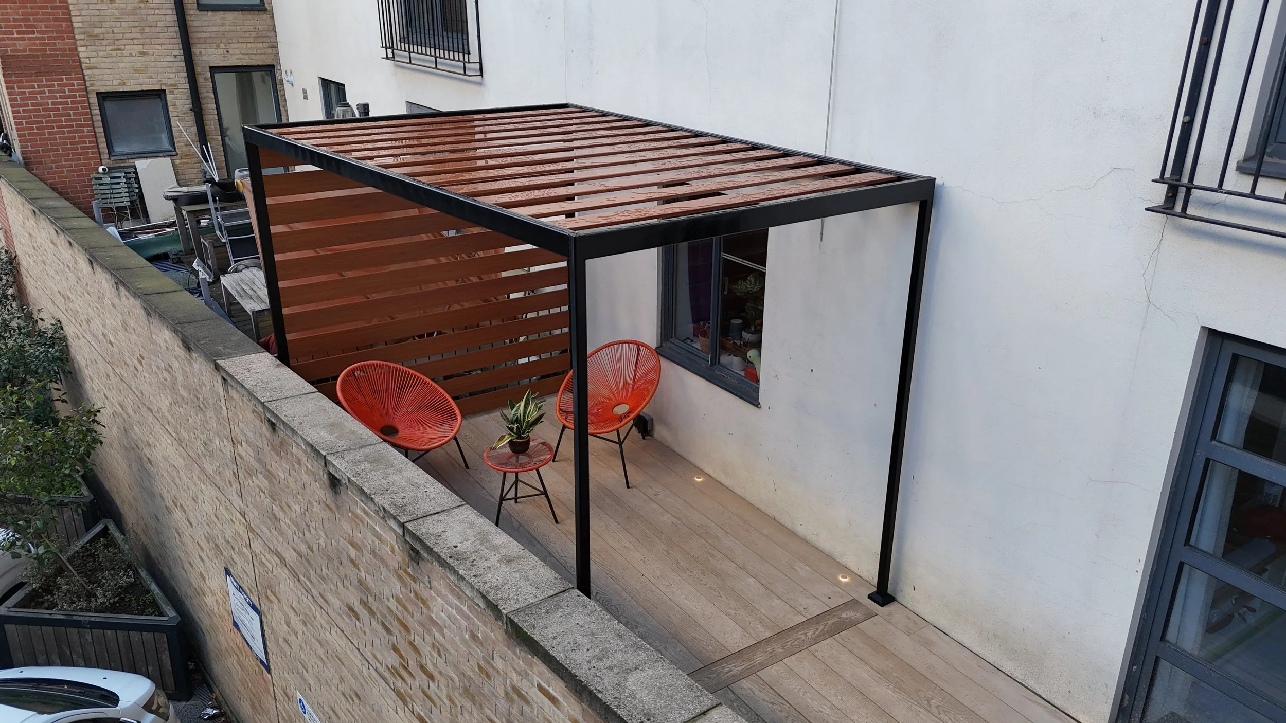 Luxury Millboard Limed Oak Balcony Decking with Bespoke Golden Oak Bench Planter & Pergola in London (10).JPG