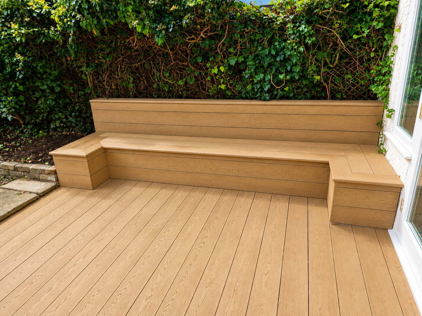 Decking with Bespoke Integrated Bench Seating – London (7).png